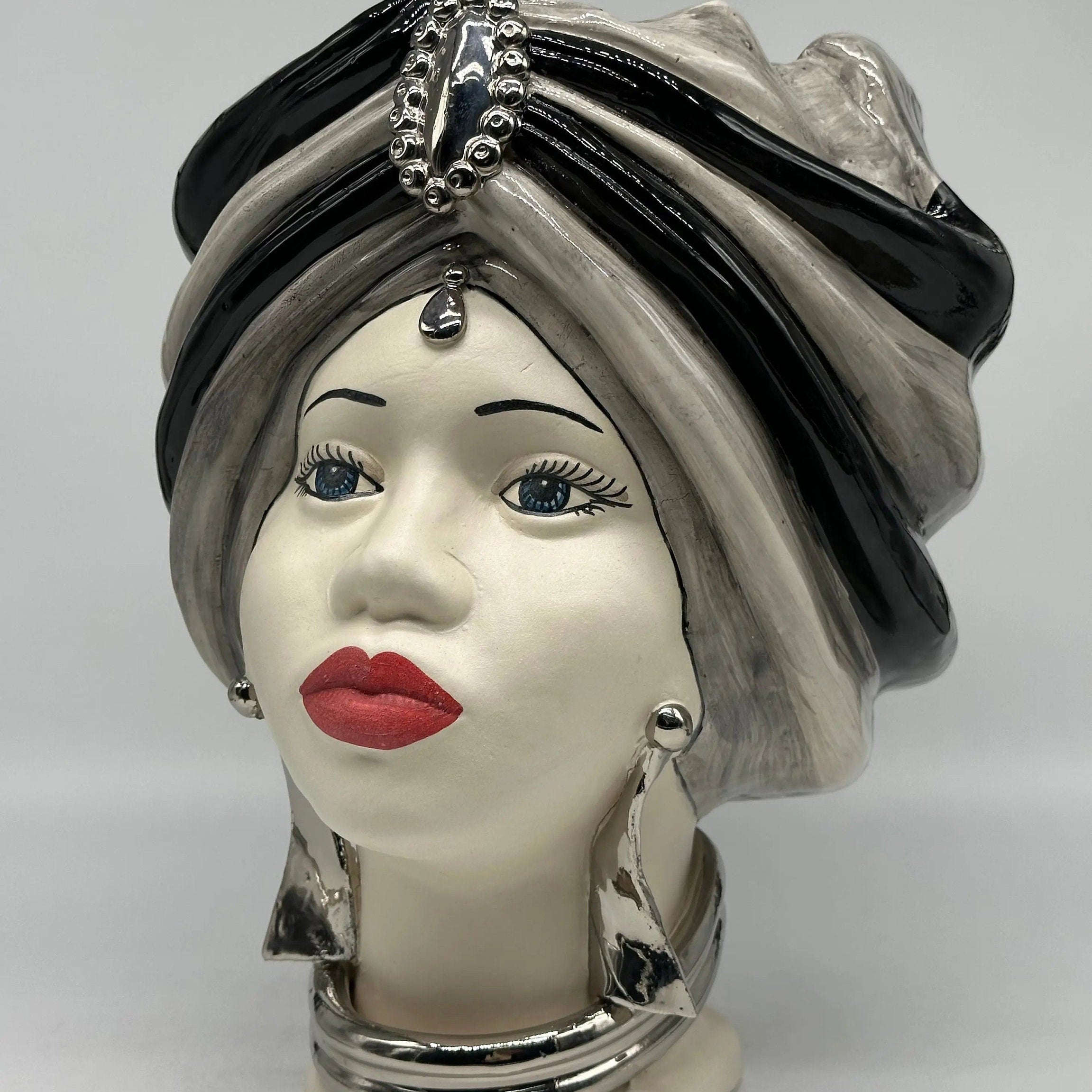 Teste di Moro Atena Ceramica Caltagirone cm H.30 L.23 Artigianale Grigio Nero Platino v.2 DD CERAMICHE SICILIANE