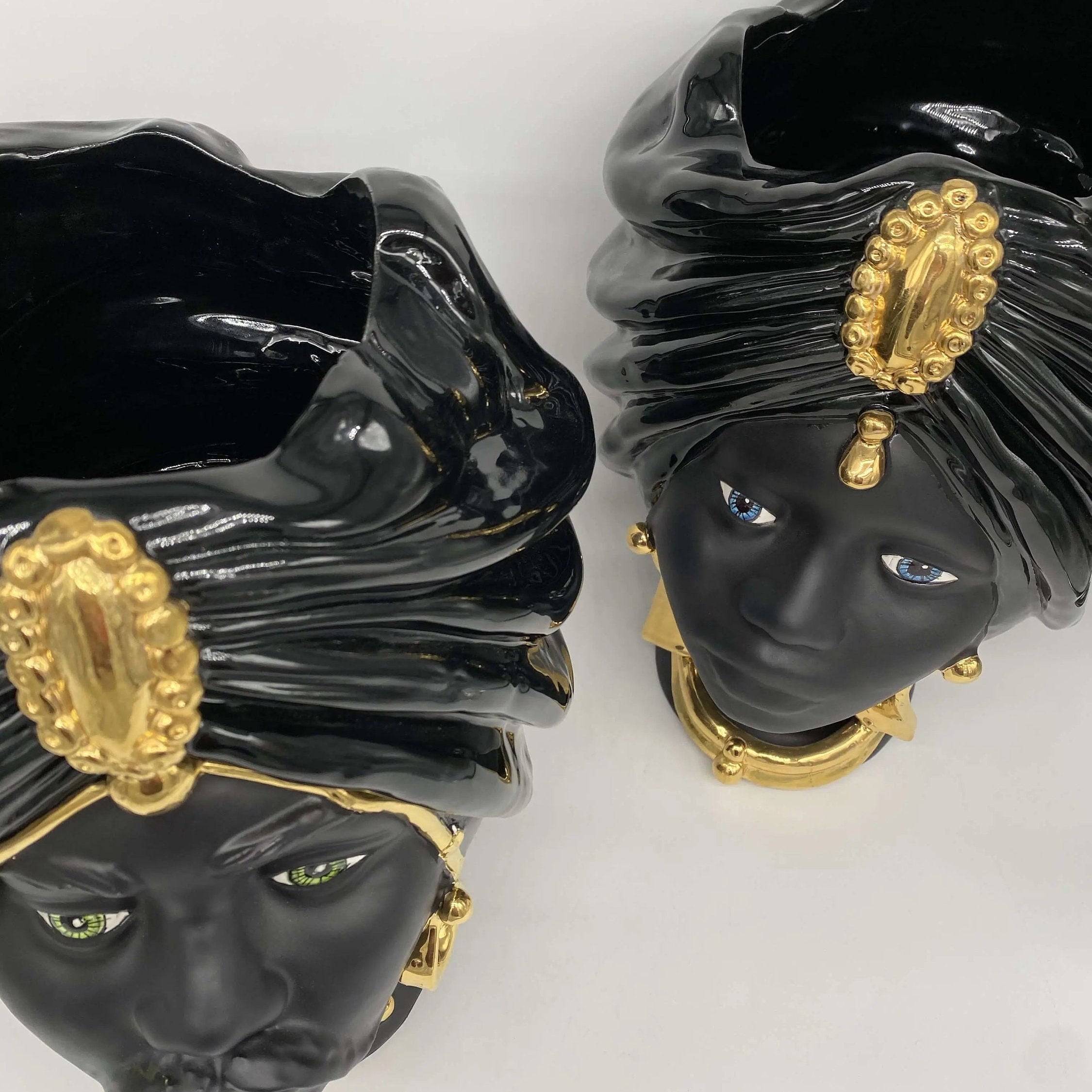 Teste di Moro Atena Ceramica Caltagirone cm H.30 L.23 Artigianale Nero Oro DD CERAMICHE SICILIANE