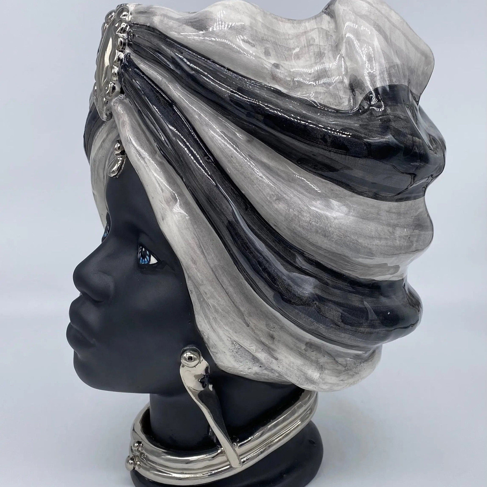 Teste di Moro Atena Ceramica Caltagirone cm H.30 L.23 Artigianale Grigio Nero Platino DD CERAMICHE SICILIANE