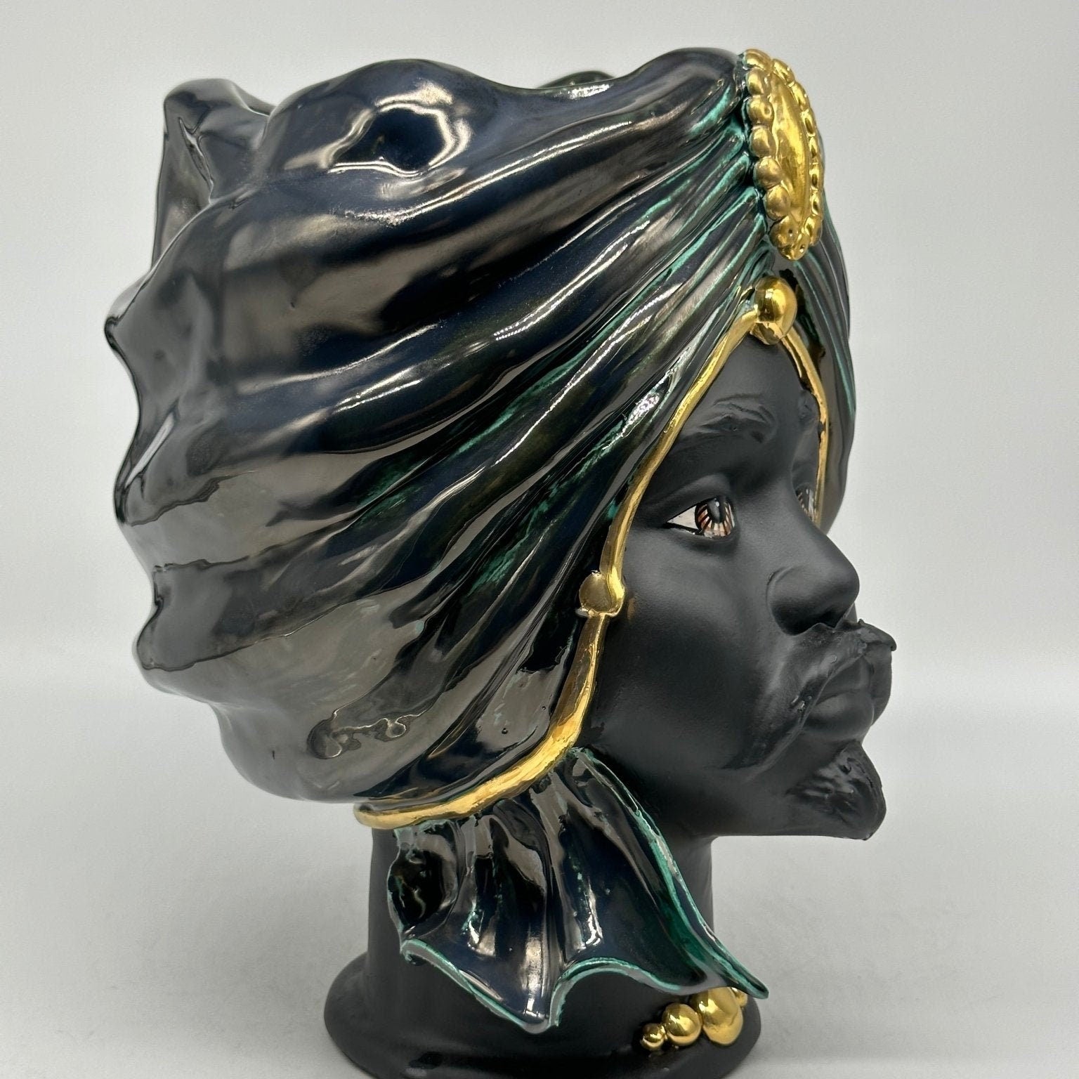 Teste di Moro Atena Ceramica Caltagirone cm H.30 L.23 Artigianale Verde Rame Nero Oro - DD CERAMICHE SICILIANE