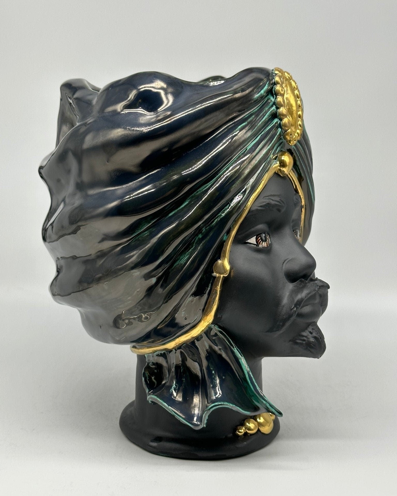Teste di Moro Atena Ceramica Caltagirone cm H.30 L.23 Artigianale Verde Rame Nero Oro - DD CERAMICHE SICILIANE