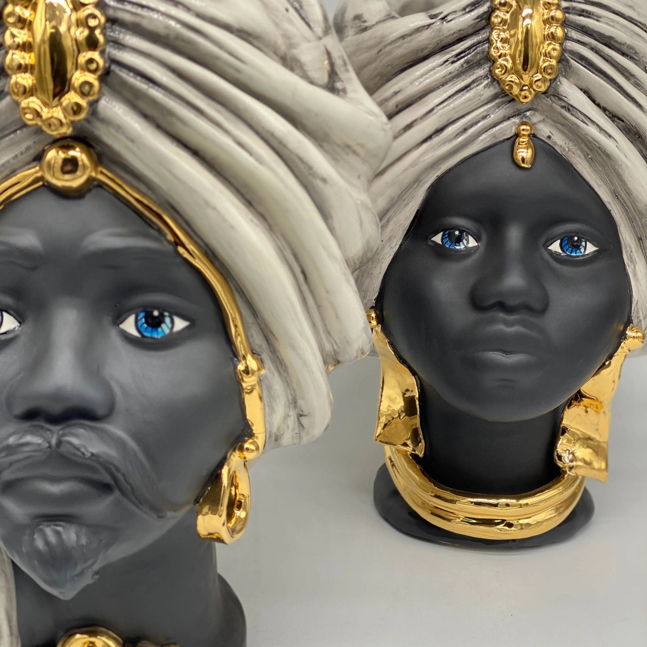 Teste di Moro Atena Ceramica Caltagirone cm H.30 L.23 Artigianale Ghiaccio Nero Oro DD CERAMICHE SICILIANE