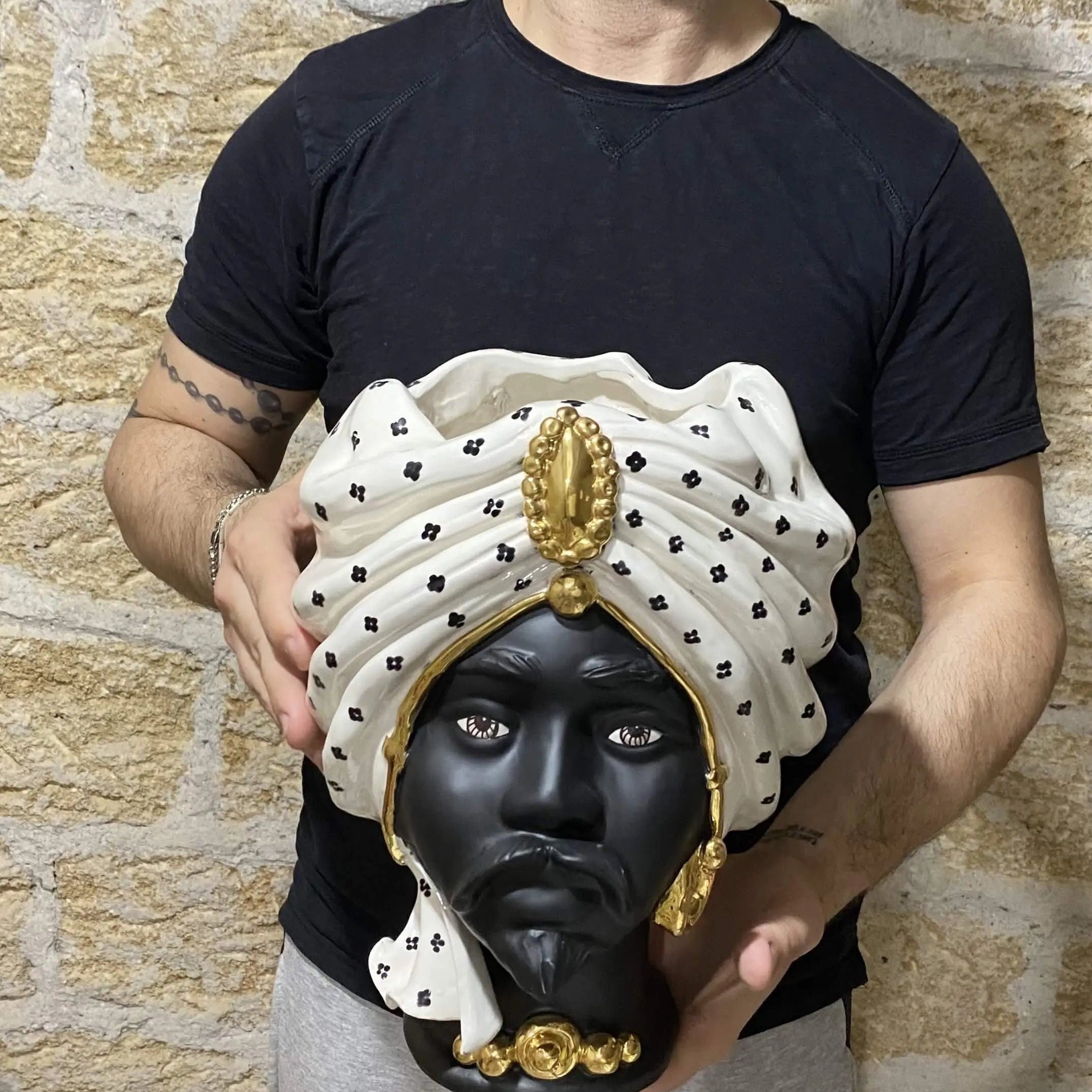 Teste di Moro Atena Ceramica Caltagirone cm H.30 L.23 Artigianale Bianco Pois Nero Oro DD CERAMICHE SICILIANE