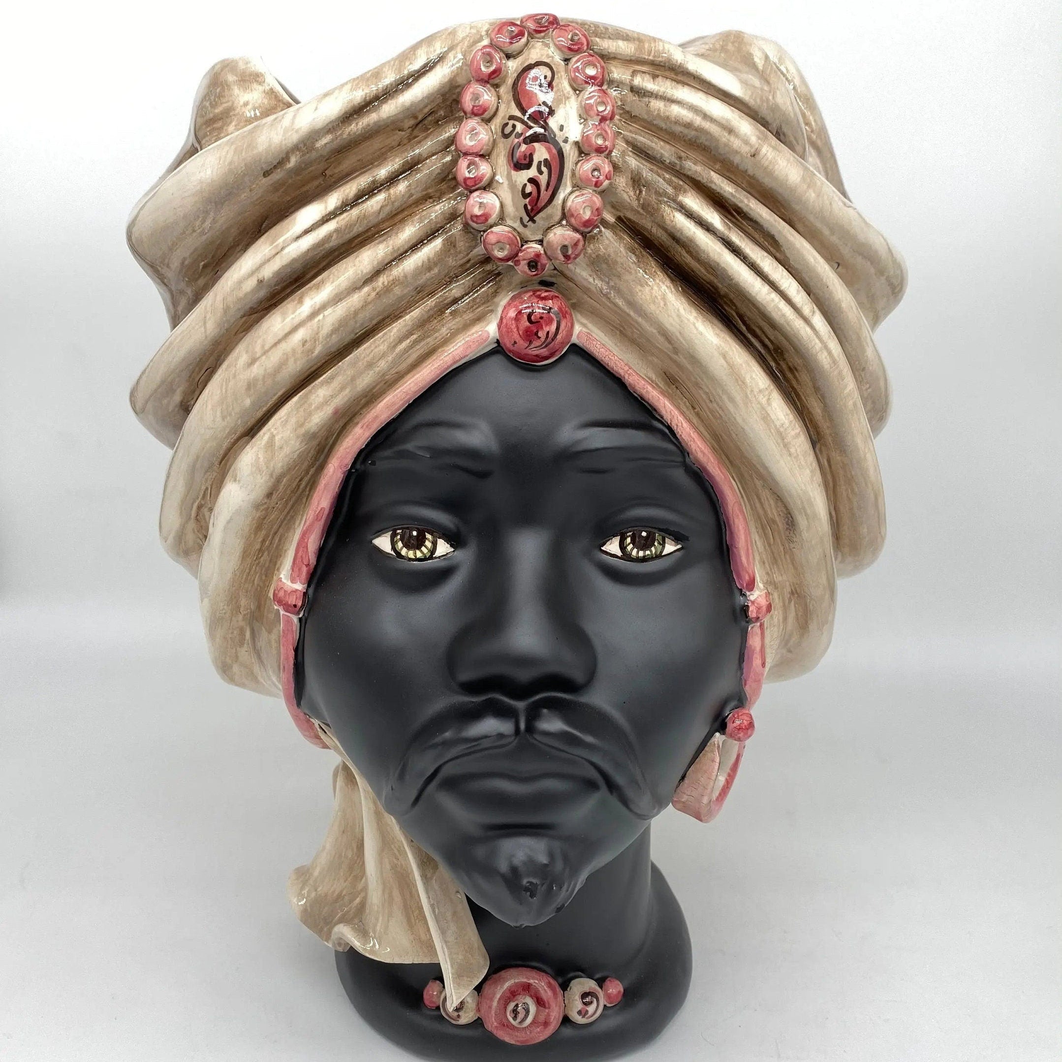 Teste di Moro Atena Ceramica Caltagirone cm H.30 L.23 Artigianale Écru Nero Viola DD CERAMICHE SICILIANE