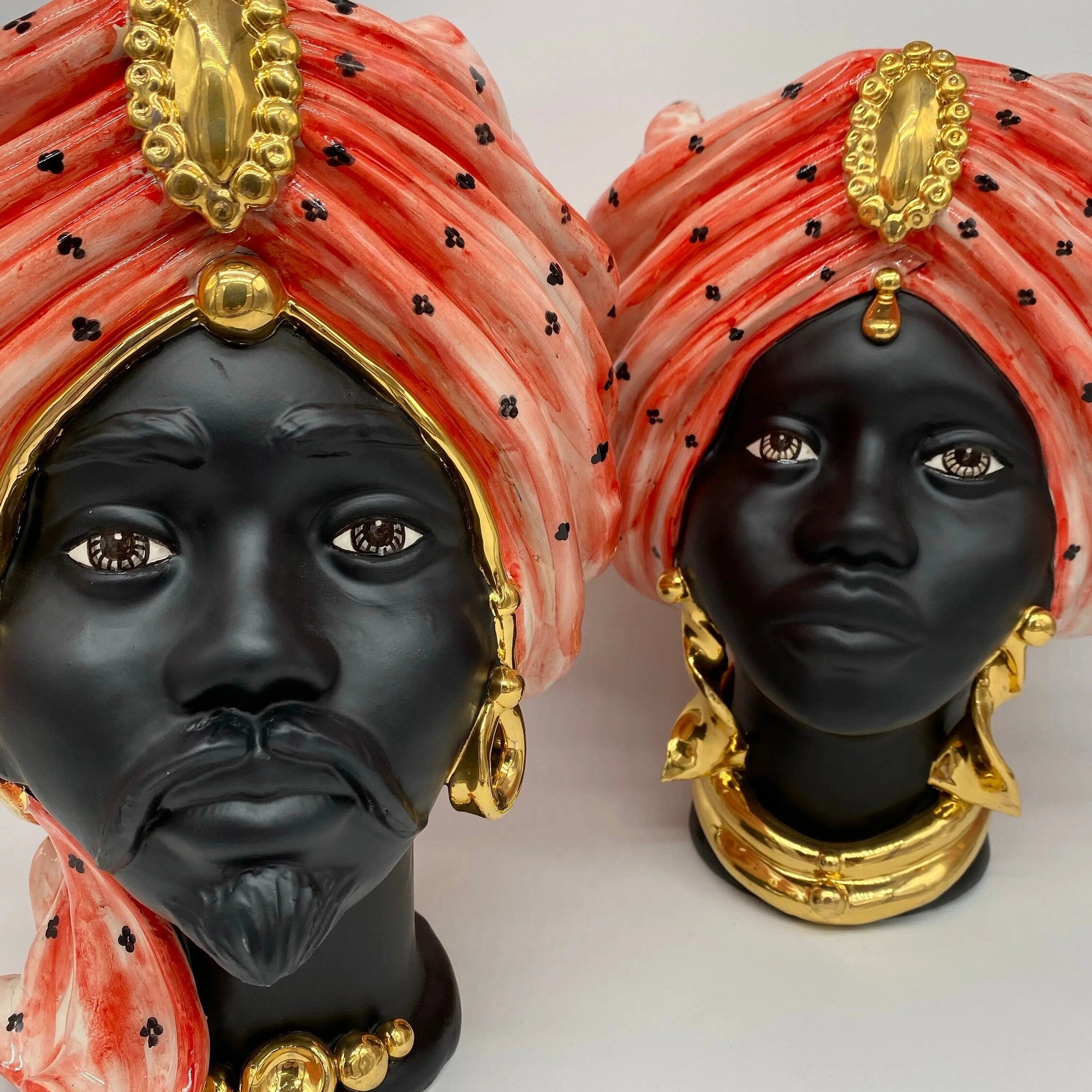 Teste di Moro Atena Ceramica Caltagirone cm H.30 L.23 Artigianale Rosso Pois Nero Oro DD CERAMICHE SICILIANE