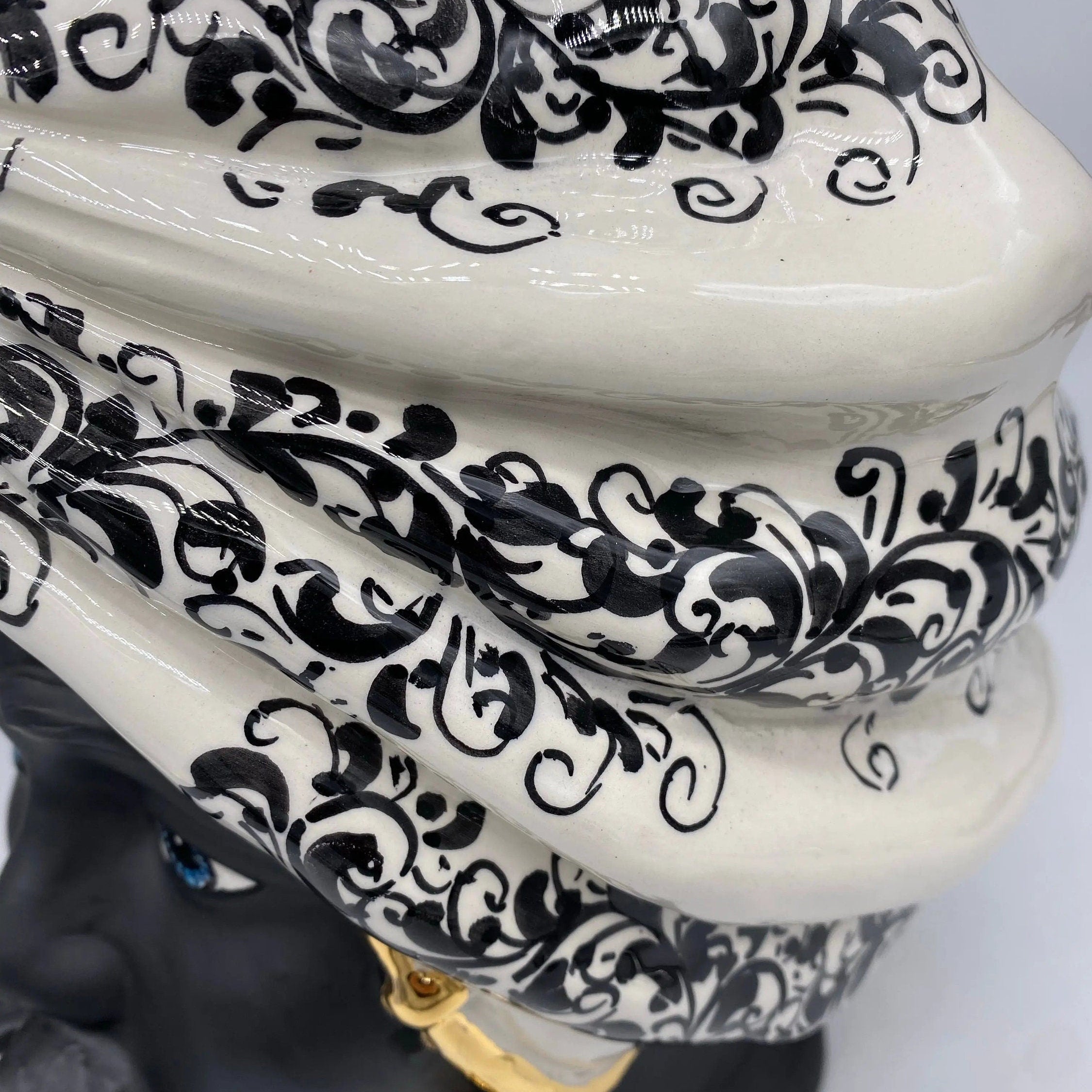 Teste di Moro Atena Ceramica Caltagirone cm H.30 L.23 Artigianale Opaco Bianco Barocco Oro DD CERAMICHE SICILIANE