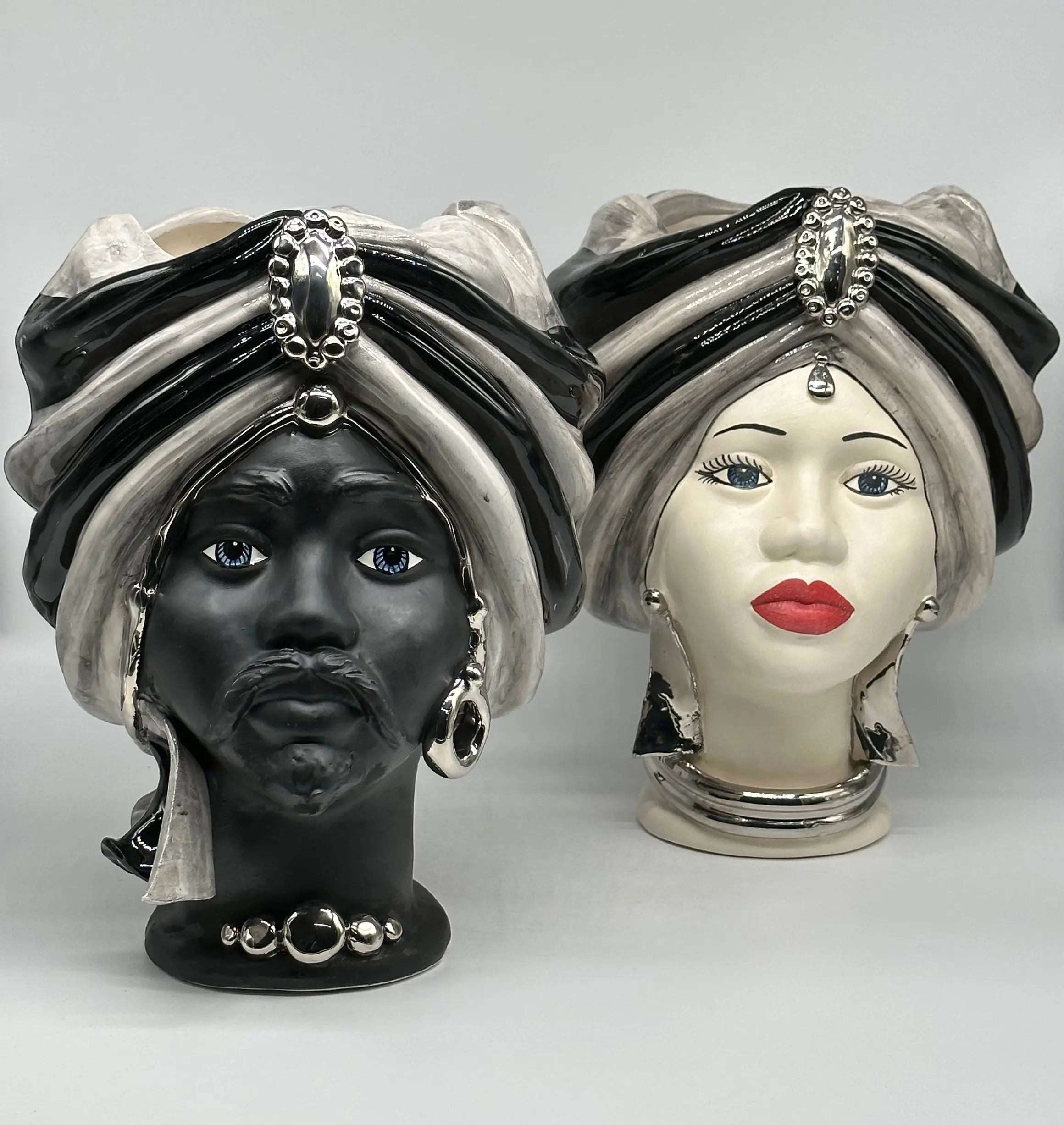 Teste di Moro Atena Ceramica Caltagirone cm H.30 L.23 Artigianale Grigio Nero Platino v.2 DD CERAMICHE SICILIANE