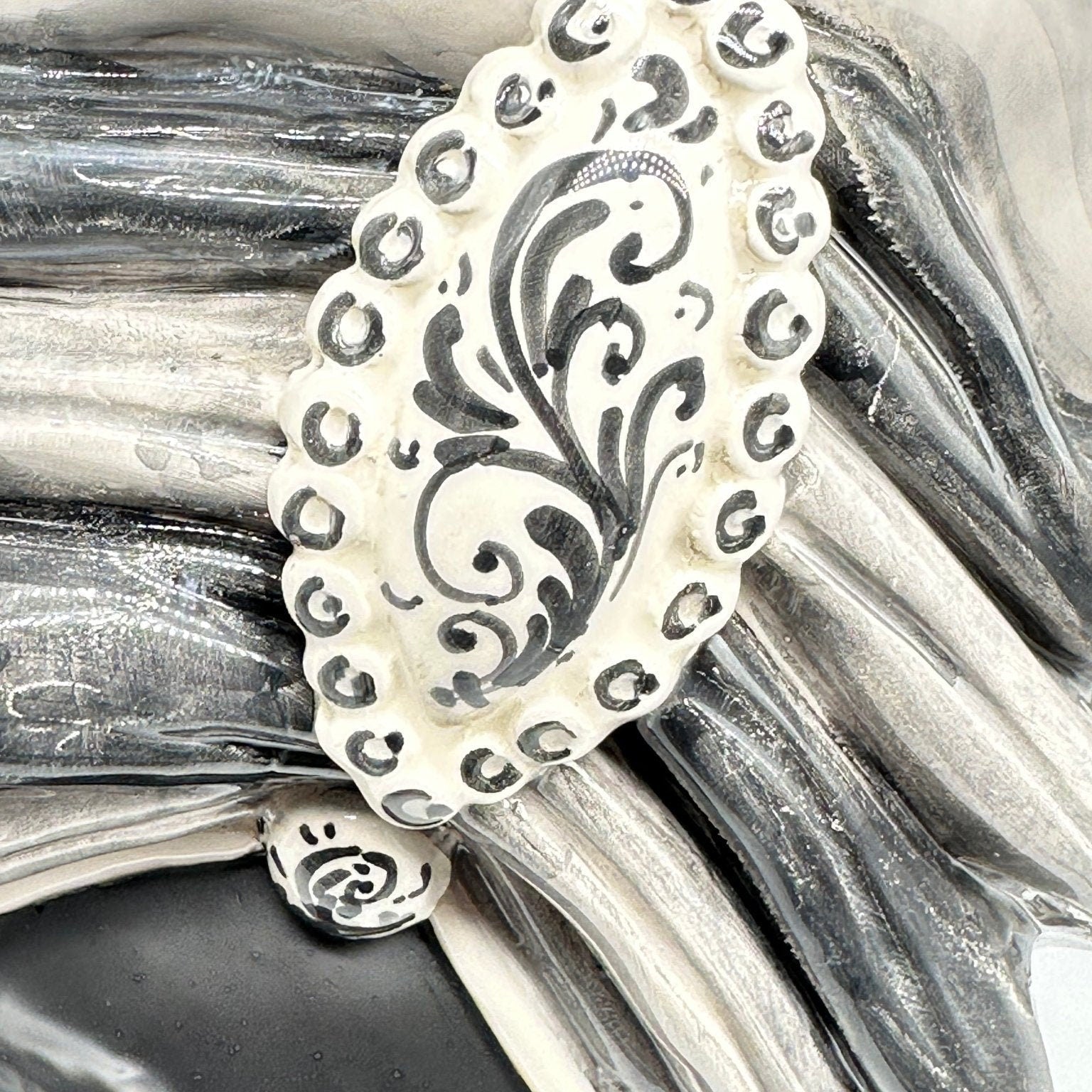 Teste di Moro Atena Ceramica Caltagirone cm H.40 L.28 Artigianale Striscie Grigio Nero - DD CERAMICHE SICILIANE