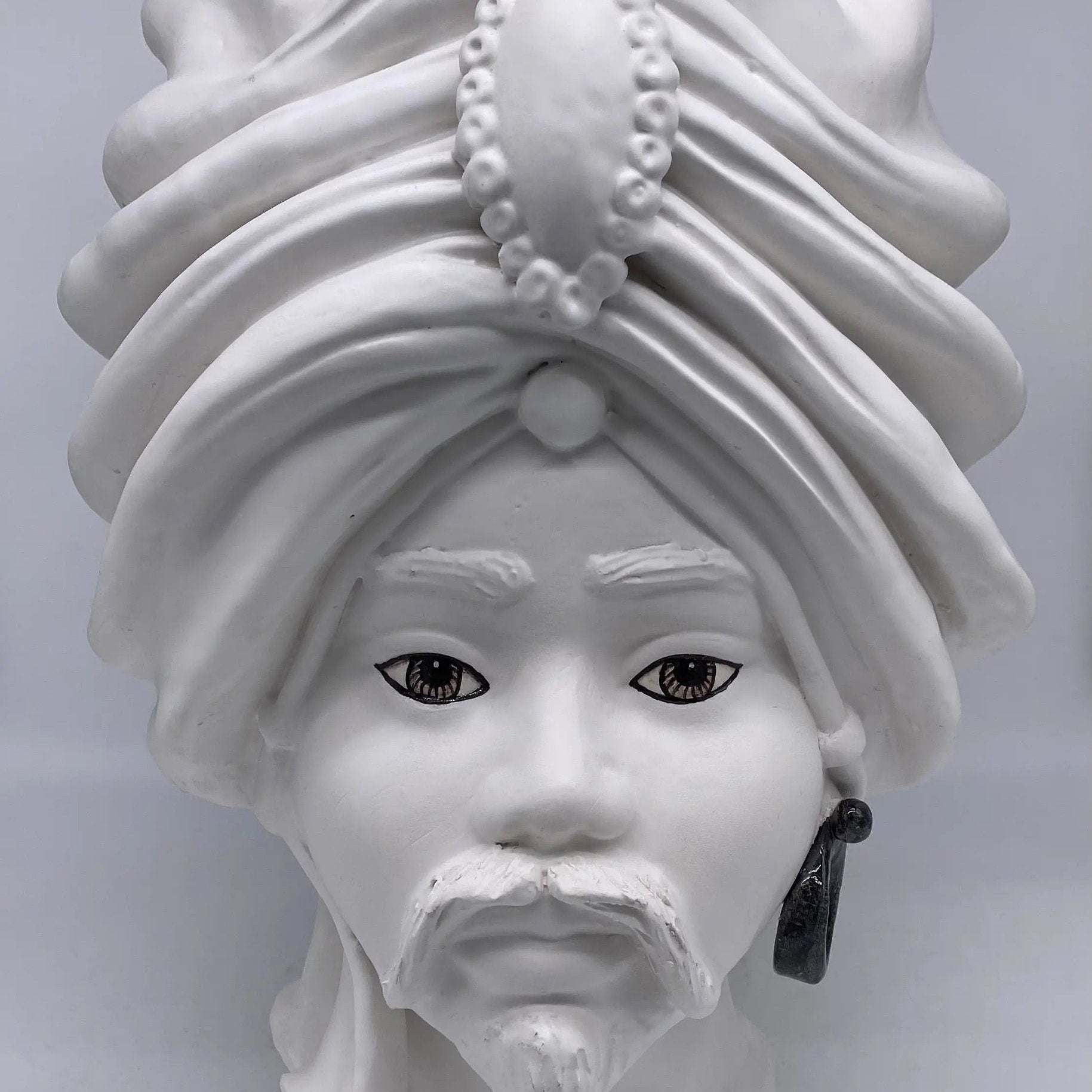 Teste di Moro Atena Ceramica Caltagirone cm H.40 L.28 Artigianale Bianco Opaco DD CERAMICHE SICILIANE