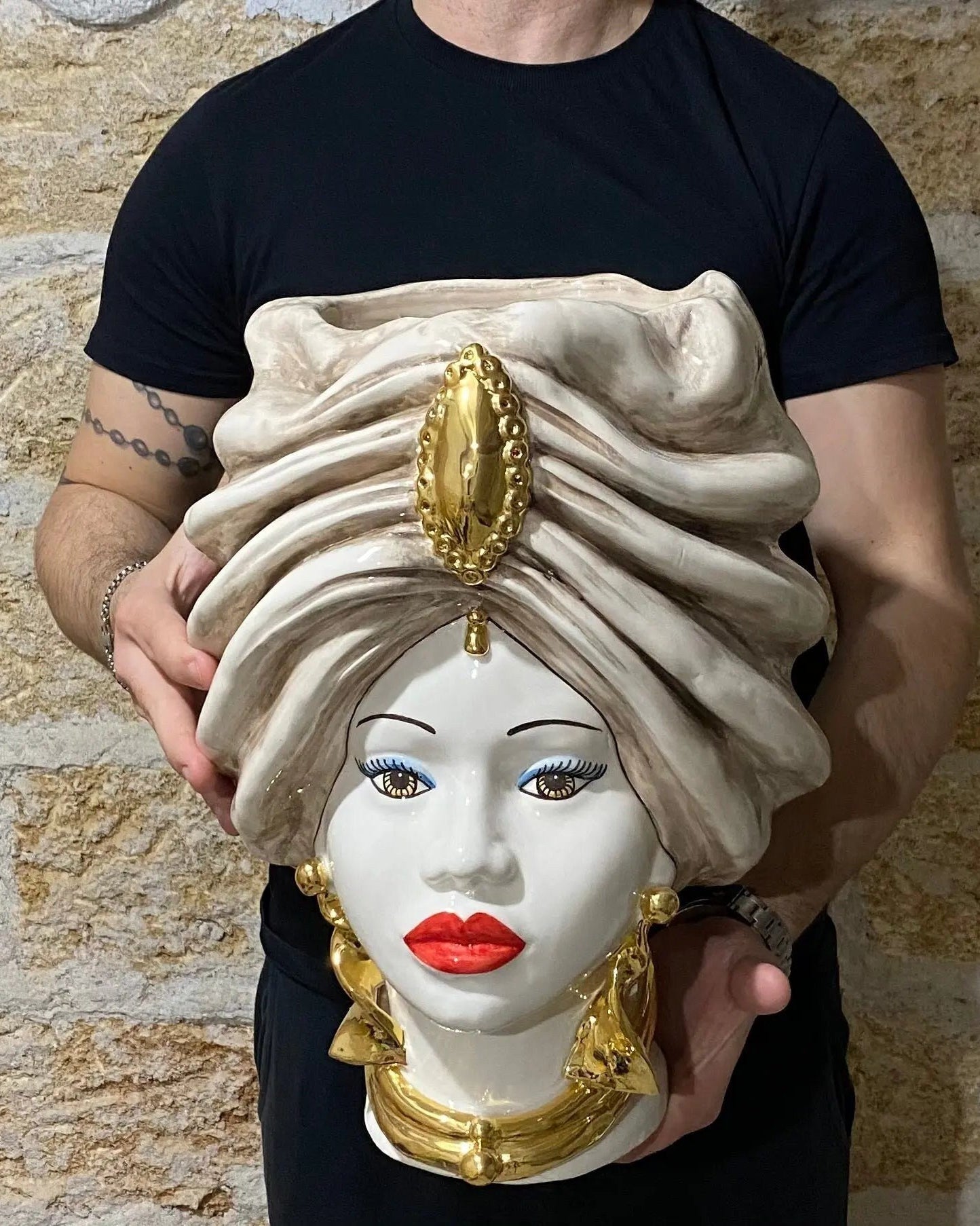 Teste di Moro Atena Ceramica Caltagirone cm H.40 L.28 Artigianale Écru Beige Oro DD CERAMICHE SICILIANE