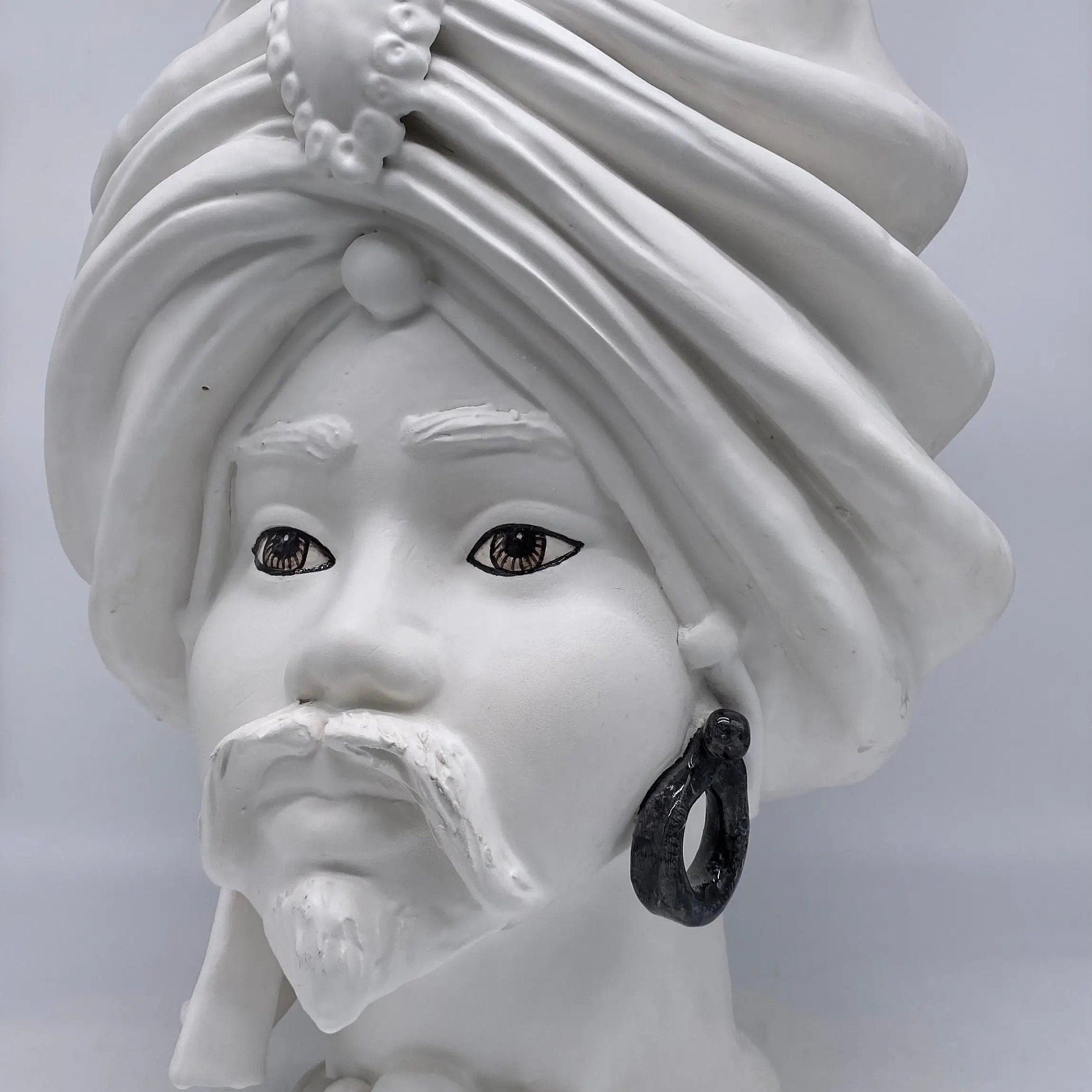 Teste di Moro Atena Ceramica Caltagirone cm H.40 L.28 Artigianale Bianco Opaco DD CERAMICHE SICILIANE