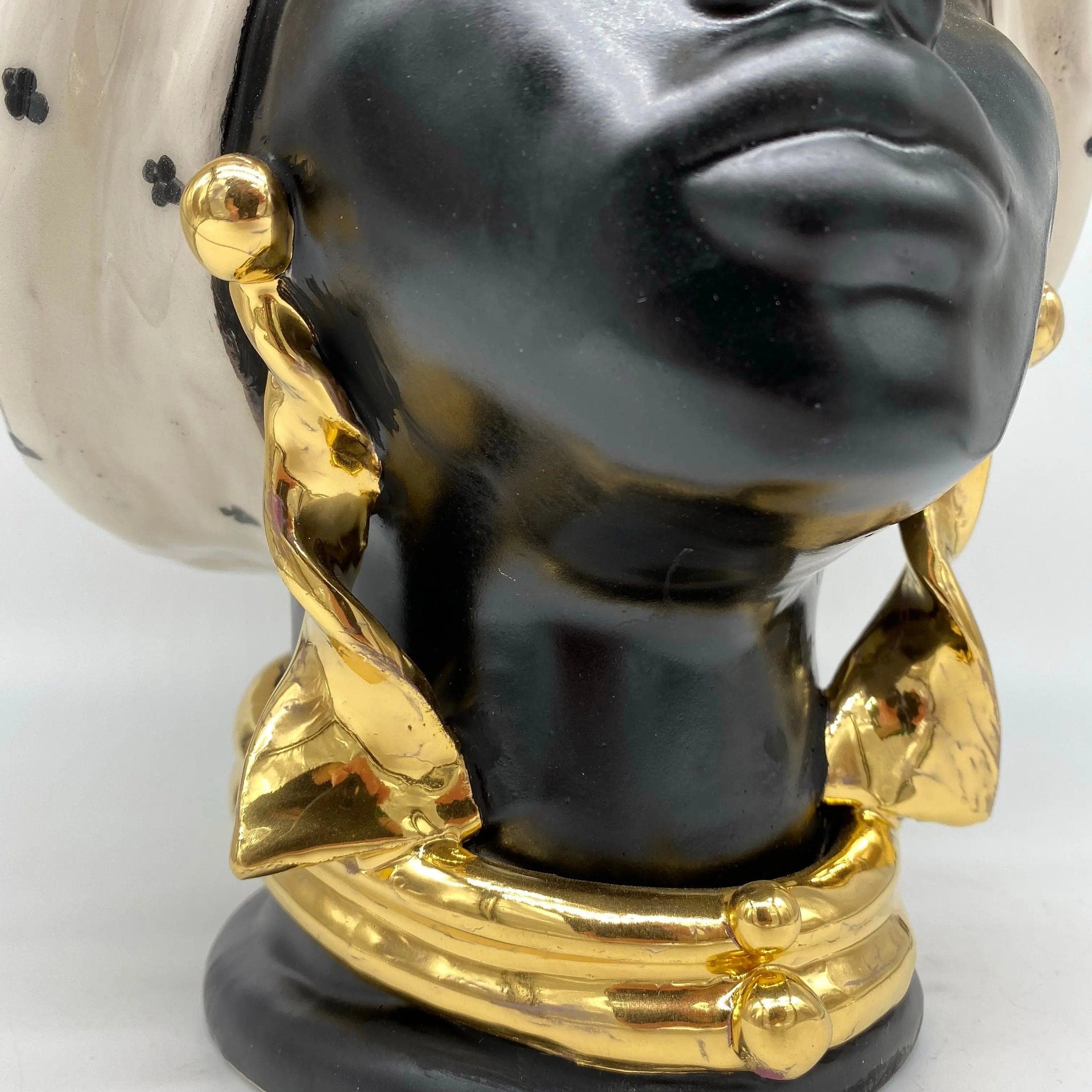 Teste di Moro Atena Ceramica Caltagirone cm H.40 L.28 Artigianale Écru Nero Oro DD CERAMICHE SICILIANE
