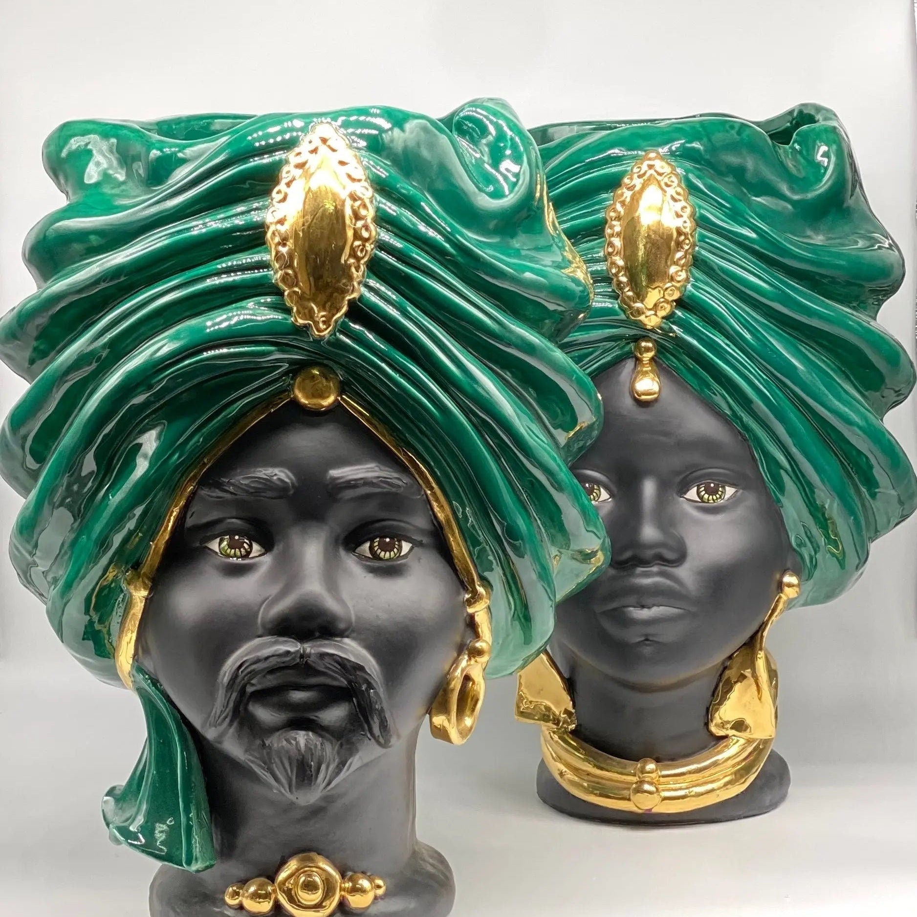 Teste di Moro Atena Ceramica Caltagirone cm H.40 L.28 Artigianale Verde Scuro Nero Oro DD CERAMICHE SICILIANE