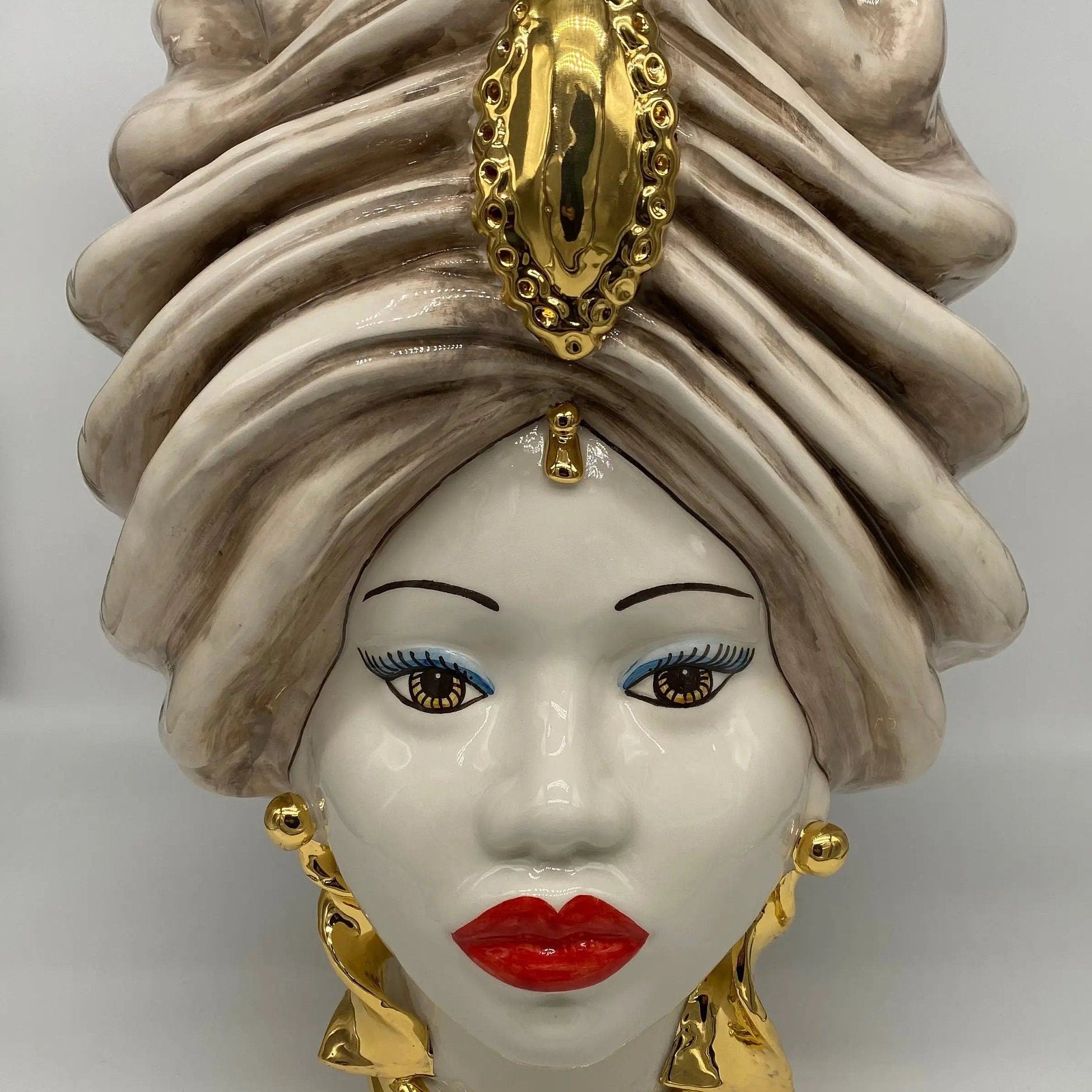 Teste di Moro Atena Ceramica Caltagirone cm H.40 L.28 Artigianale Écru Beige Oro DD CERAMICHE SICILIANE