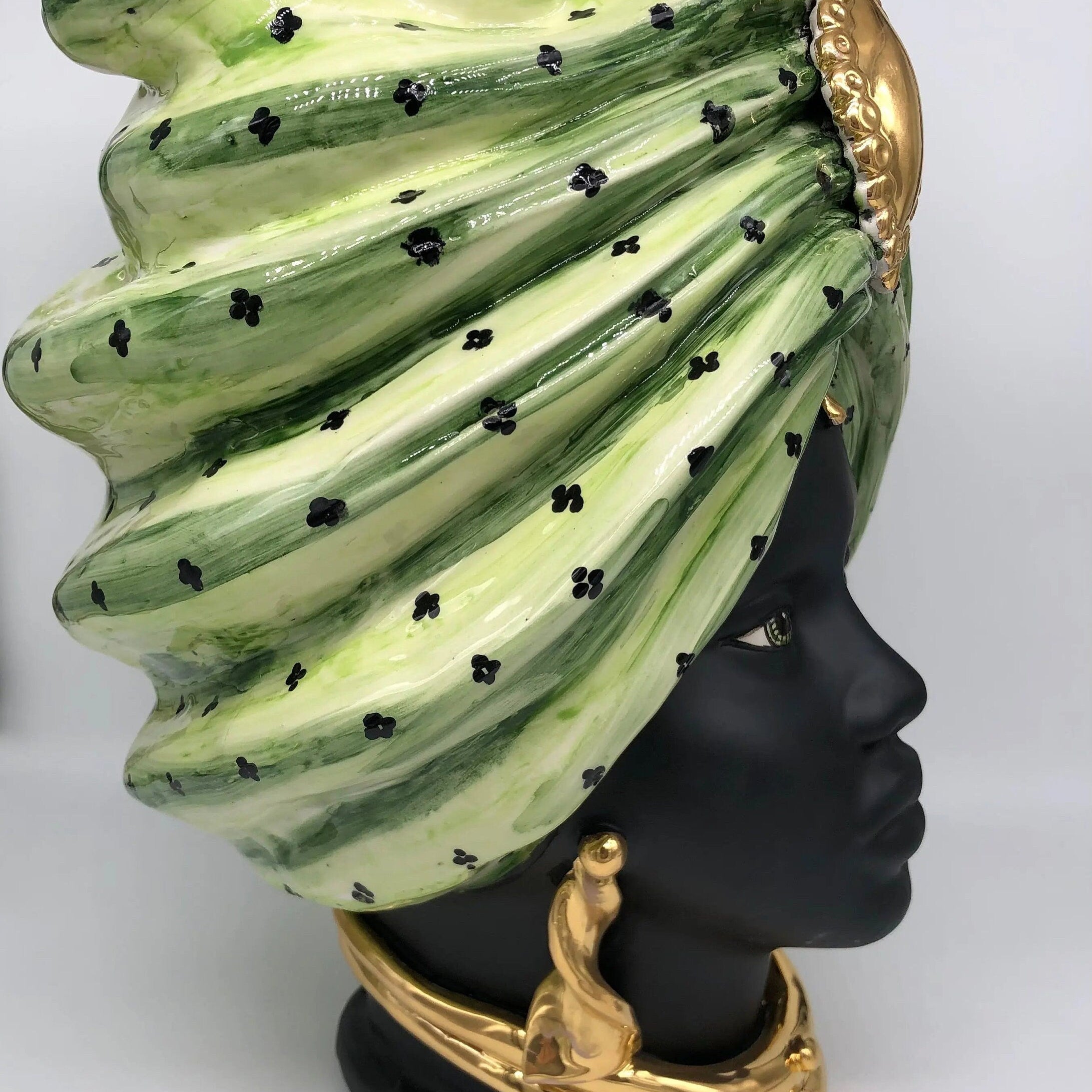 Teste di Moro Atena Ceramica Caltagirone cm H.40 L.28 Artigianale Verde Pois Nero Oro DD CERAMICHE SICILIANE