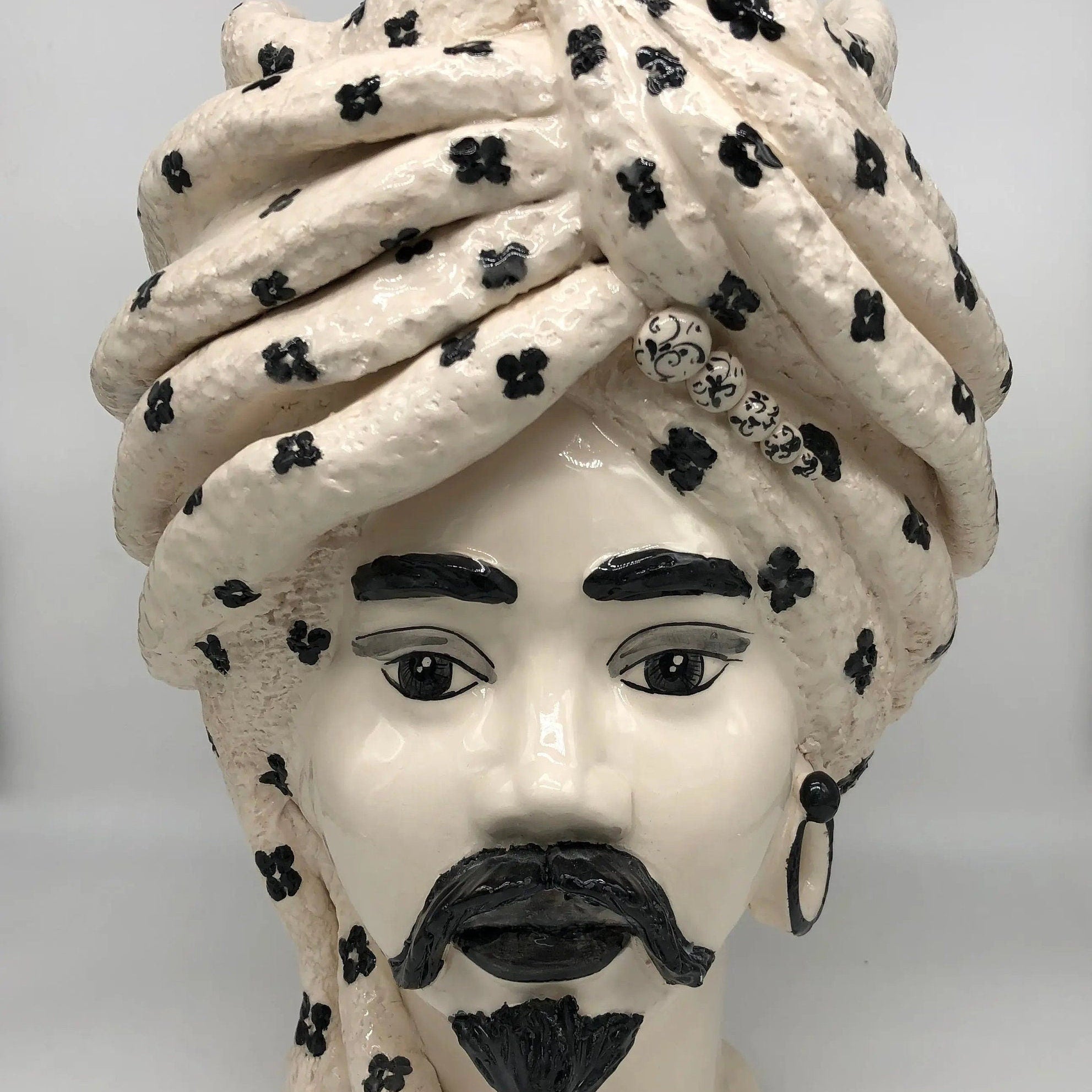 Teste di Moro Atena Ceramica Caltagirone cm H.40 L.28 Artigianale Bianco Pois Nero DD CERAMICHE SICILIANE