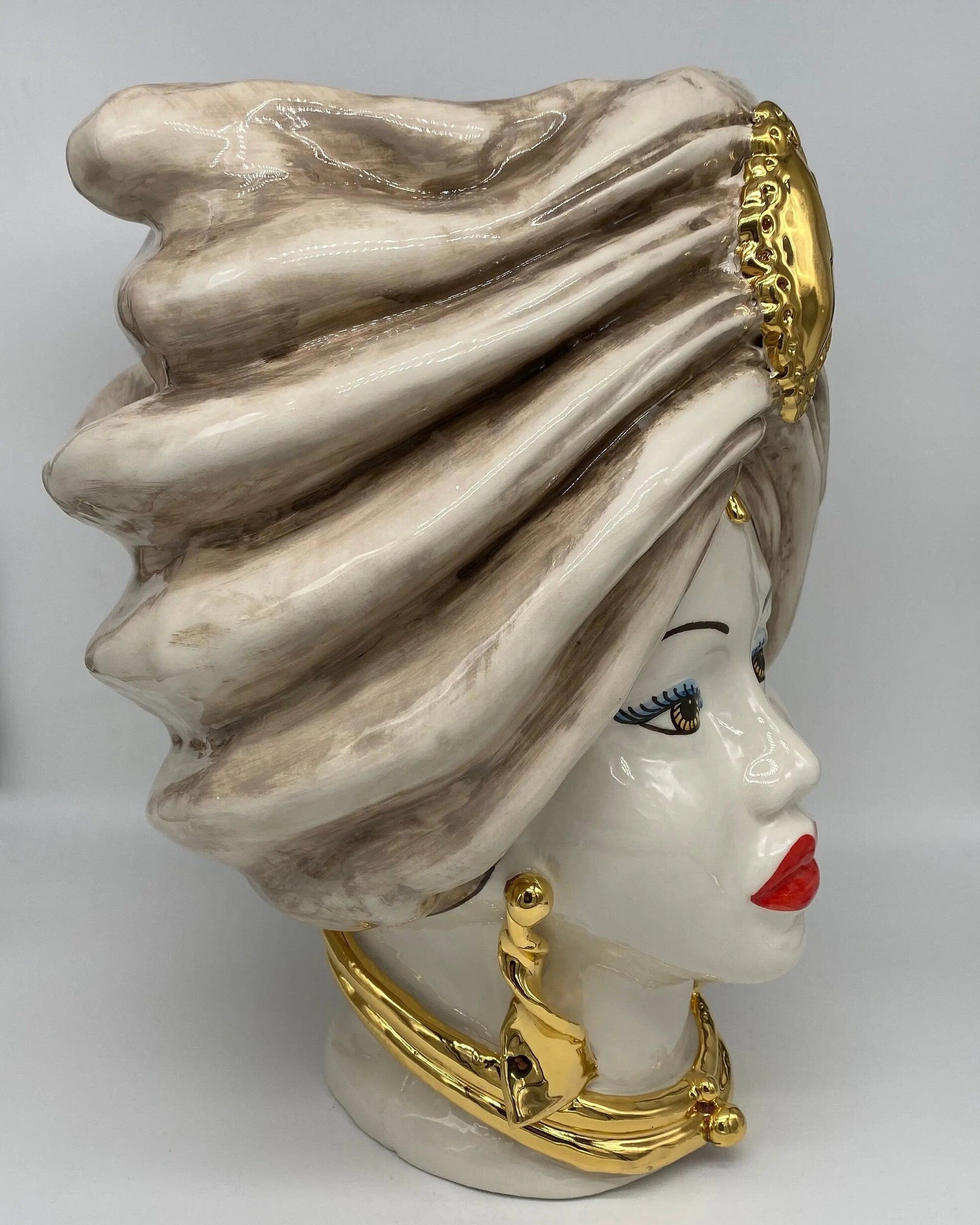 Teste di Moro Atena Ceramica Caltagirone cm H.40 L.28 Artigianale Écru Beige Oro DD CERAMICHE SICILIANE