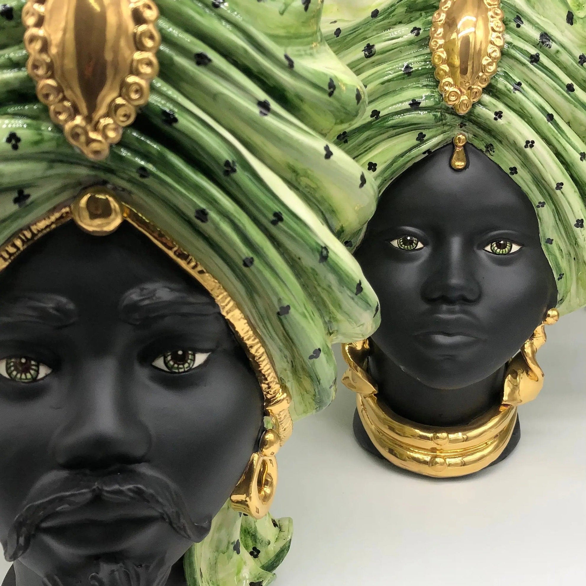 Teste di Moro Atena Ceramica Caltagirone cm H.40 L.28 Artigianale Verde Pois Nero Oro DD CERAMICHE SICILIANE