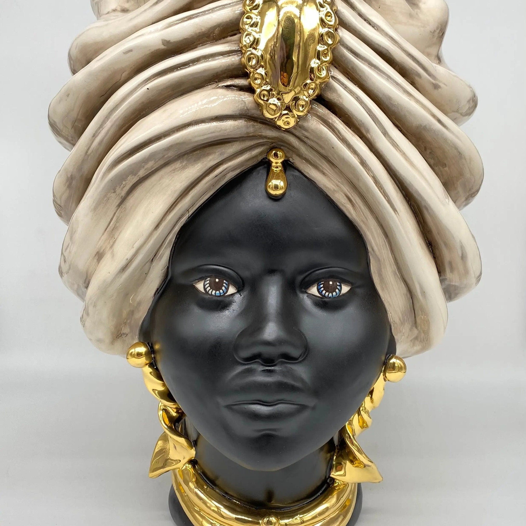 Teste di Moro Atena Ceramica Caltagirone cm H.40 L.28 Artigianale Écru Nero Oro DD CERAMICHE SICILIANE