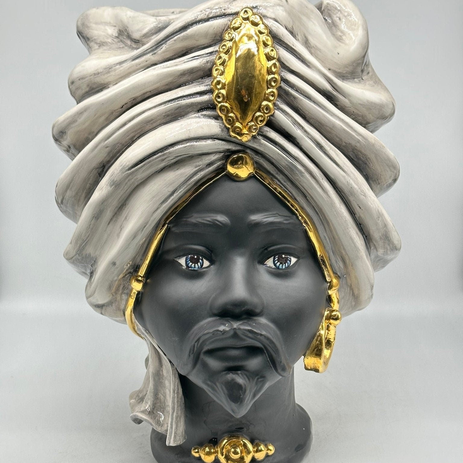 Teste di Moro Atena Ceramica Caltagirone cm H.40 L.28 Artigianale Ghiaccio Opaco Oro - DD CERAMICHE SICILIANE