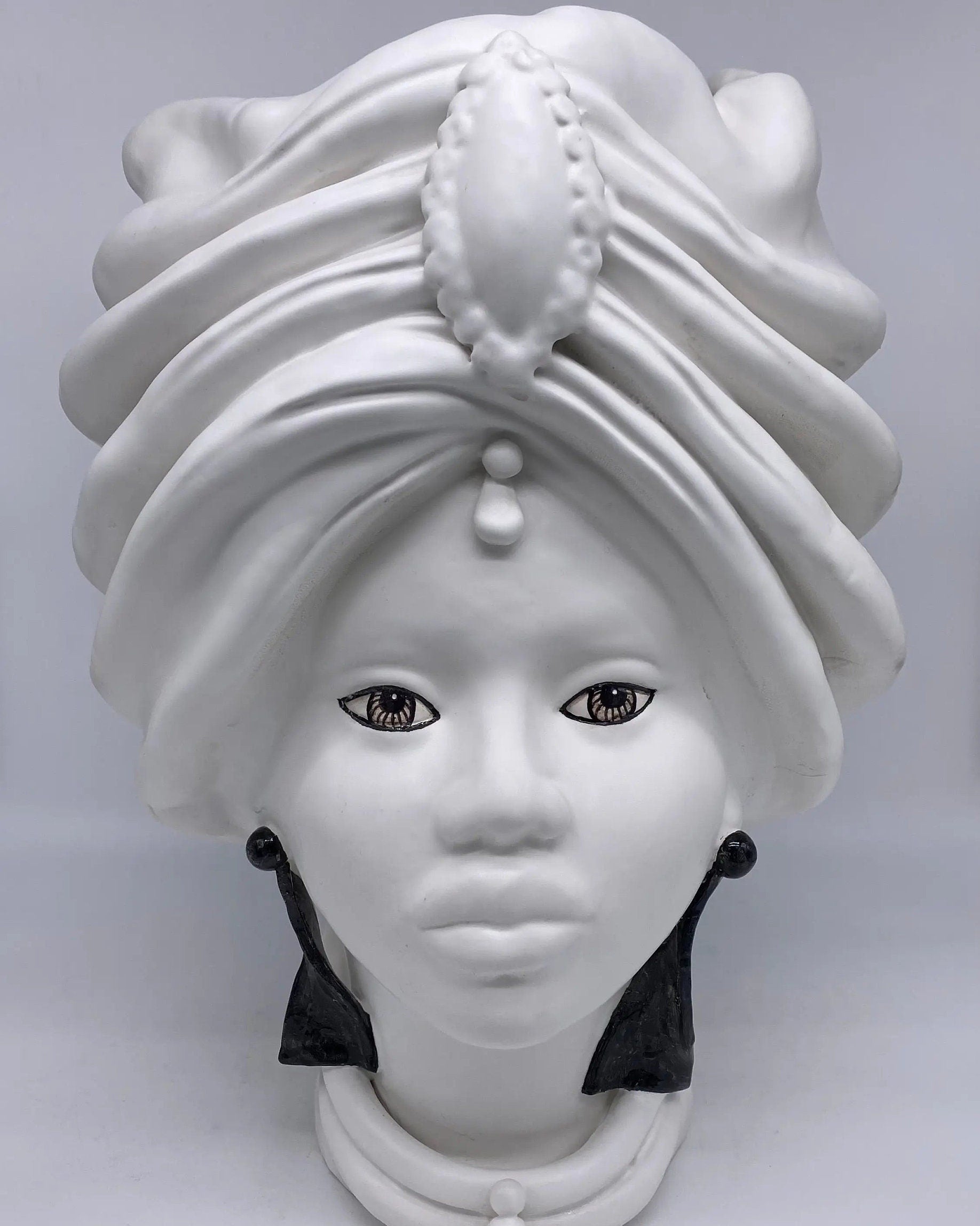 Teste di Moro Atena Ceramica Caltagirone cm H.40 L.28 Artigianale Bianco Opaco DD CERAMICHE SICILIANE