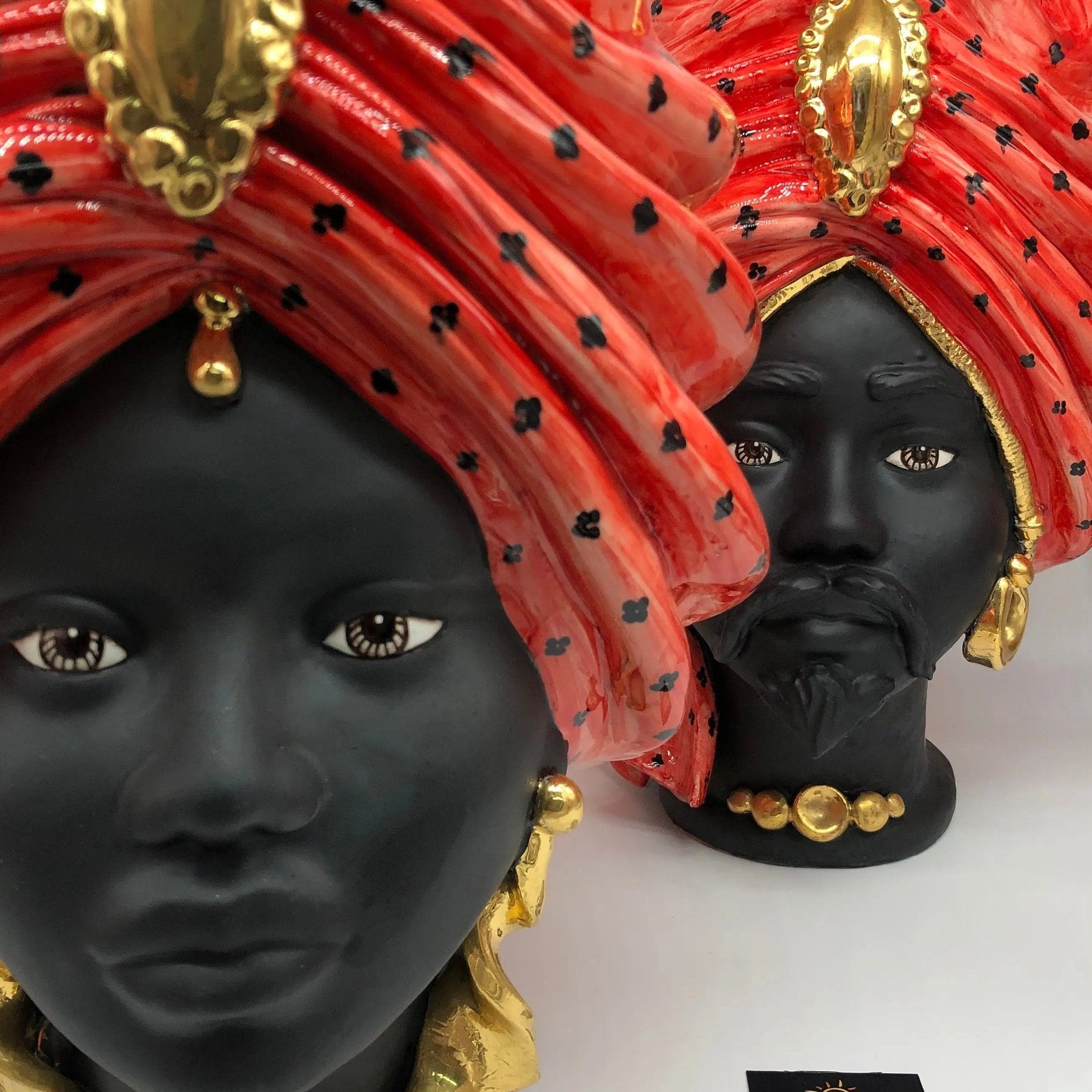 Teste di Moro Atena Ceramica Caltagirone cm H.40 L.28 Artigianale Rosso Pois Nero Oro DD CERAMICHE SICILIANE