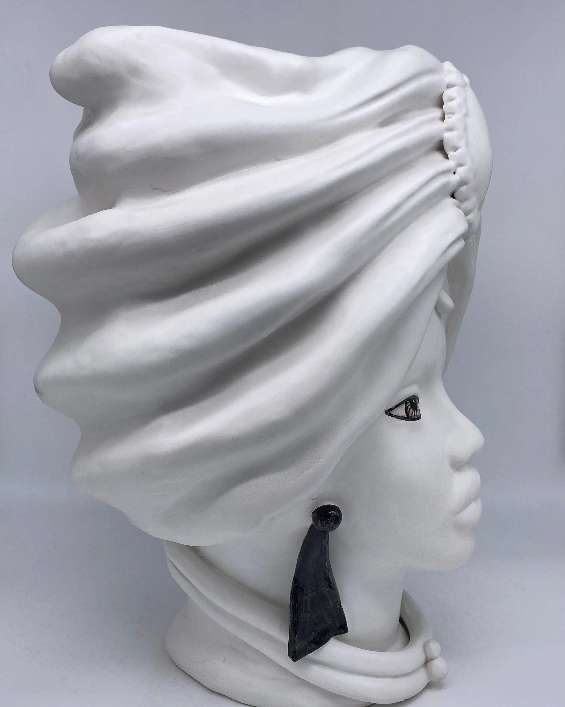 Teste di Moro Atena Ceramica Caltagirone cm H.40 L.28 Artigianale Bianco Opaco DD CERAMICHE SICILIANE