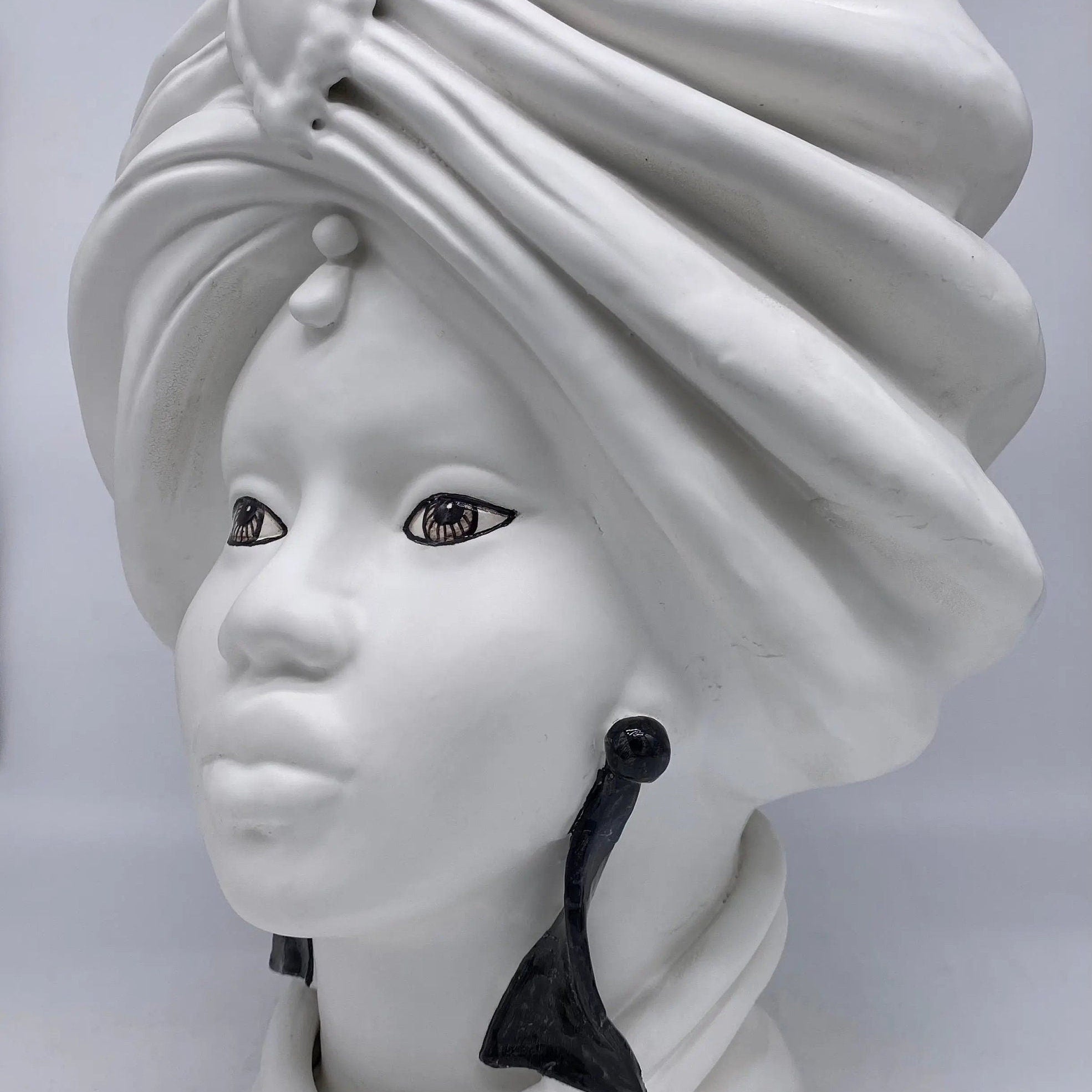 Teste di Moro Atena Ceramica Caltagirone cm H.40 L.28 Artigianale Bianco Opaco DD CERAMICHE SICILIANE