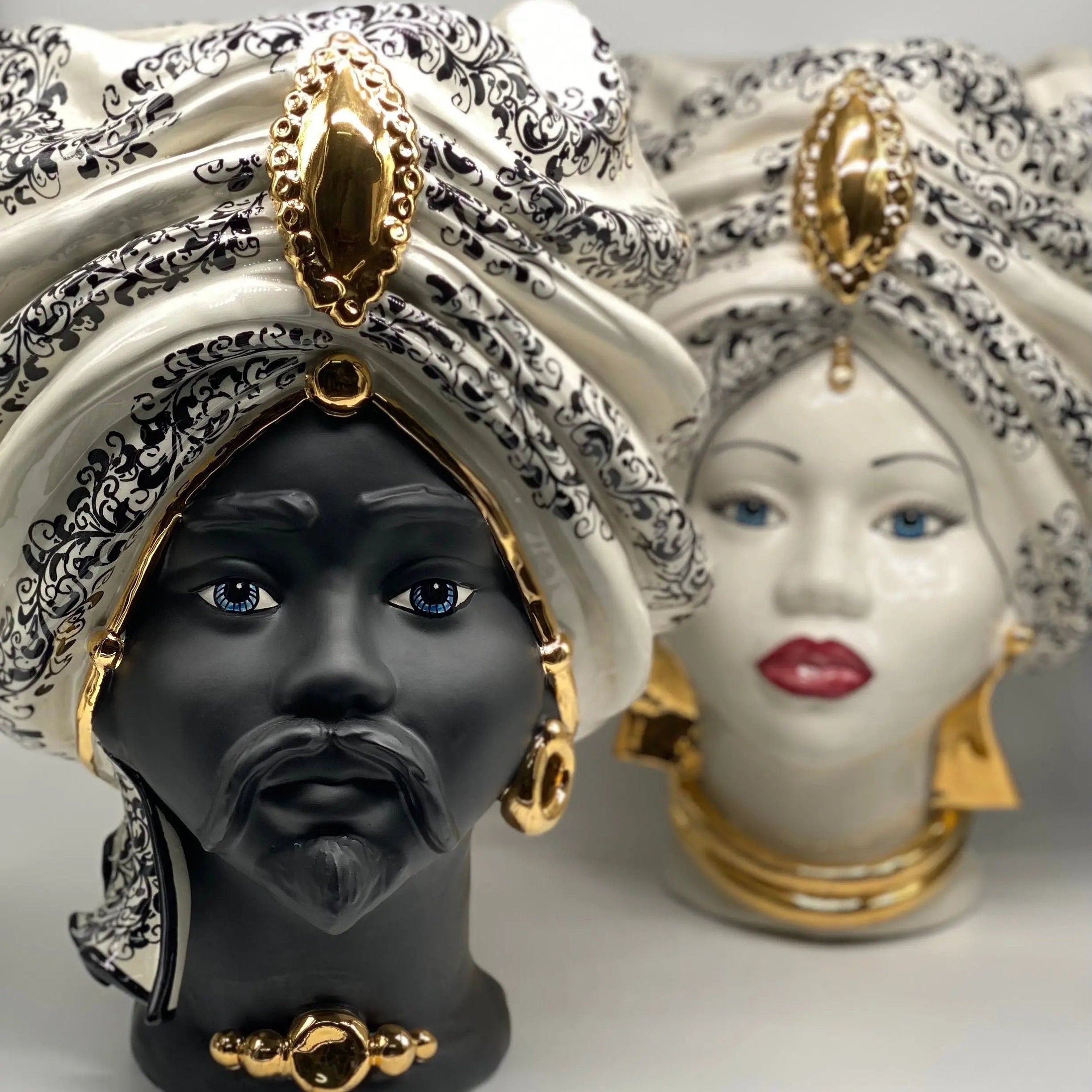 Teste di Moro Atena Ceramica Caltagirone cm H.40 L.28 Artigianale Opaco Bianco Barocco Oro DD CERAMICHE SICILIANE