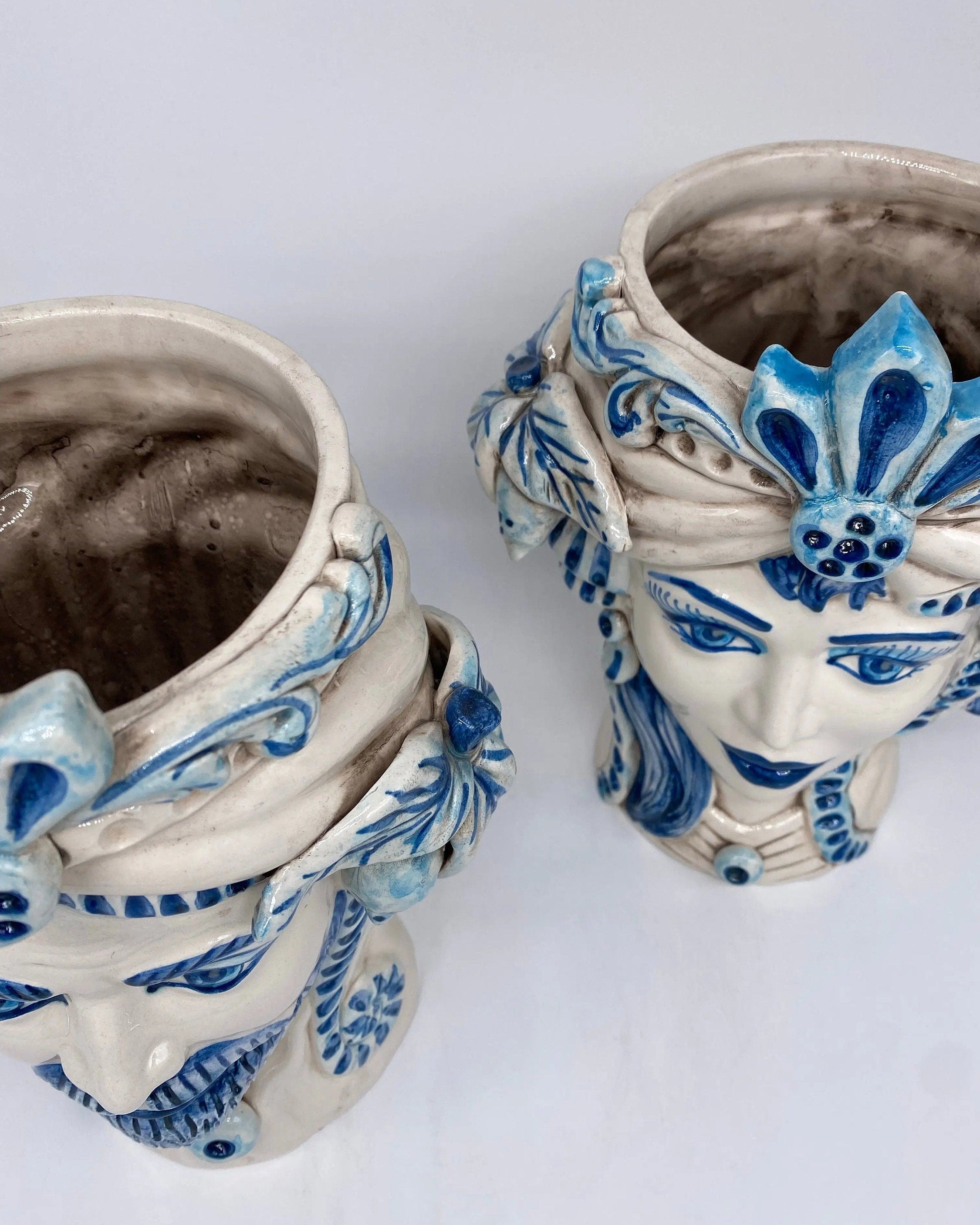 Teste di Moro Classica Ceramica Caltagirone cm H.27 L.20 Artigianale Bianco Blu DD CERAMICHE SICILIANE