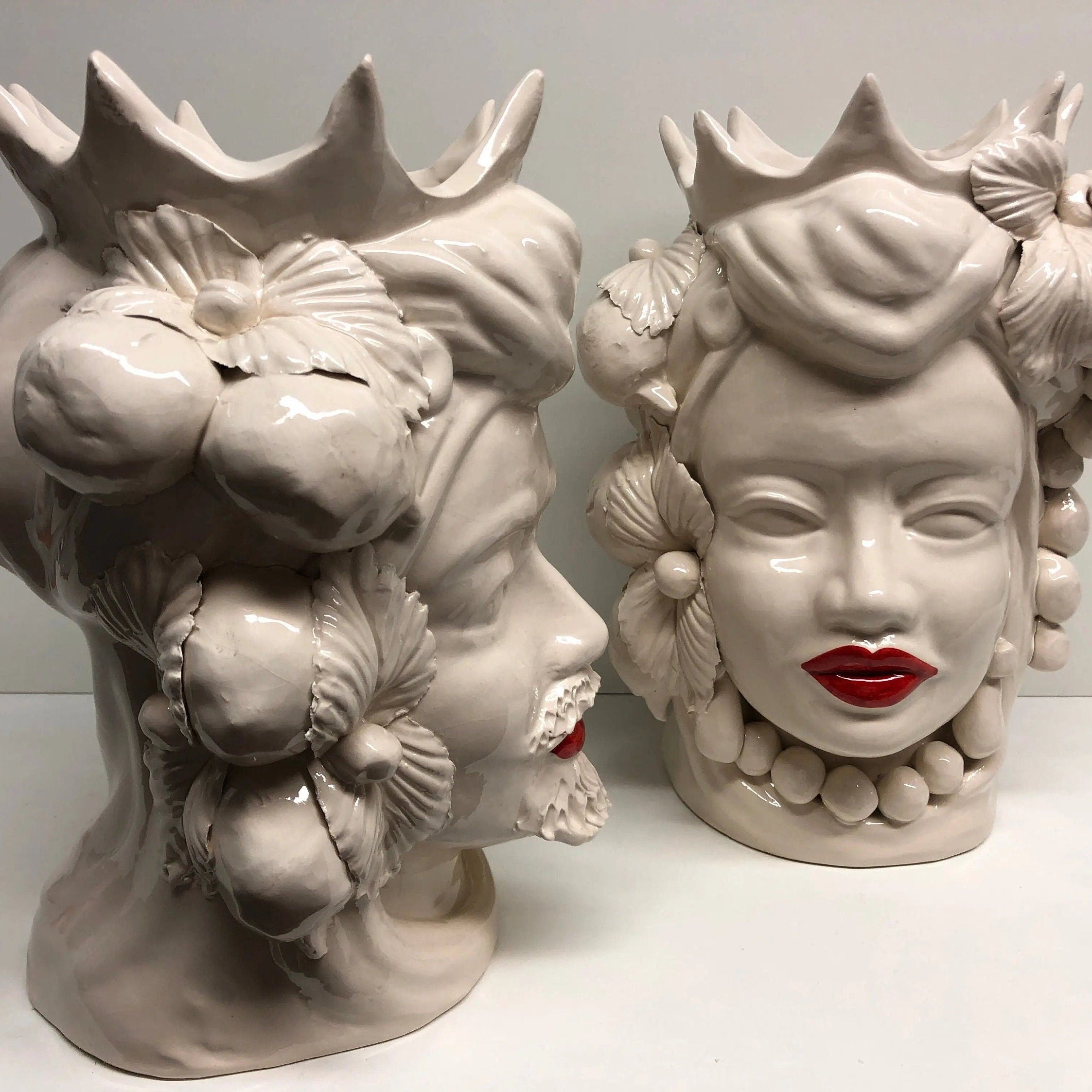 Teste di Moro Corona a Punte Ceramica Caltagirone cm H.28 L.20 Artigianale Bianco Labbra Rosso DD CERAMICHE SICILIANE