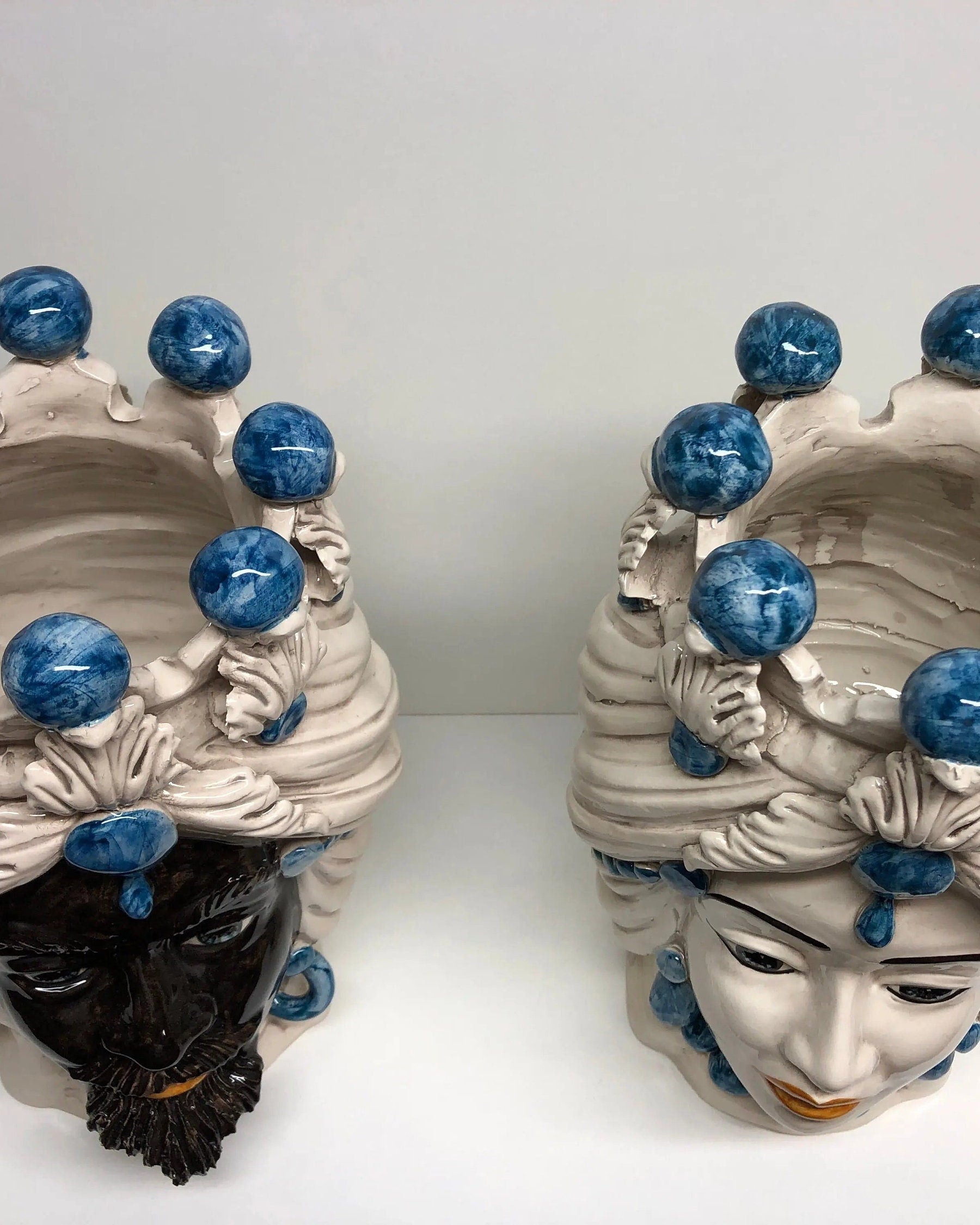 Teste di Moro Corona Ceramica Caltagirone cm H.30 L.20 Artigianale Sfere Blu DD CERAMICHE SICILIANE