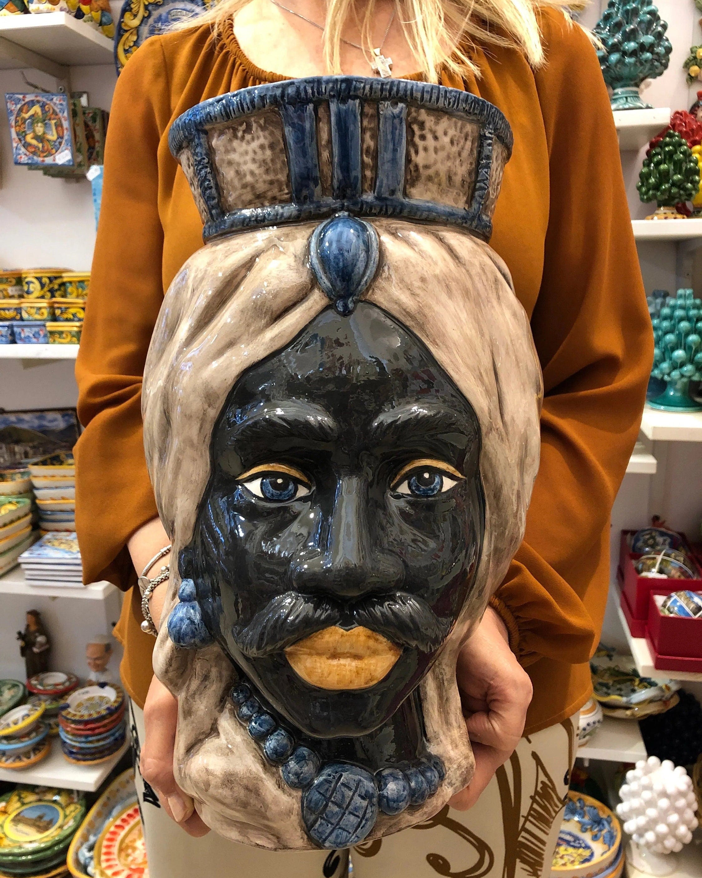 Teste di Moro Corona Retta Ceramica Caltagirone cm H.38 L.24 Artigianale dettagli Blu Antico DD CERAMICHE SICILIANE