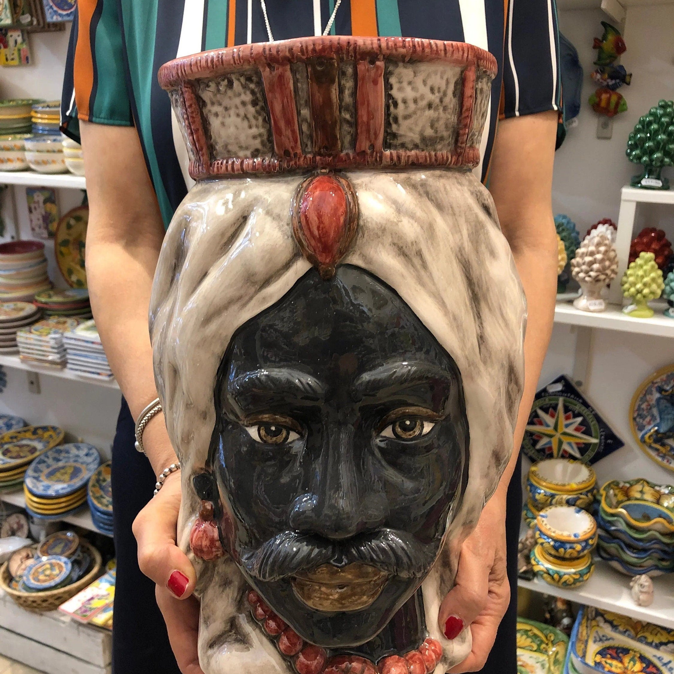 Teste di Moro Corona Retta Ceramica Caltagirone cm H.38 L.24 Artigianale dettagli Bordeaux DD CERAMICHE SICILIANE