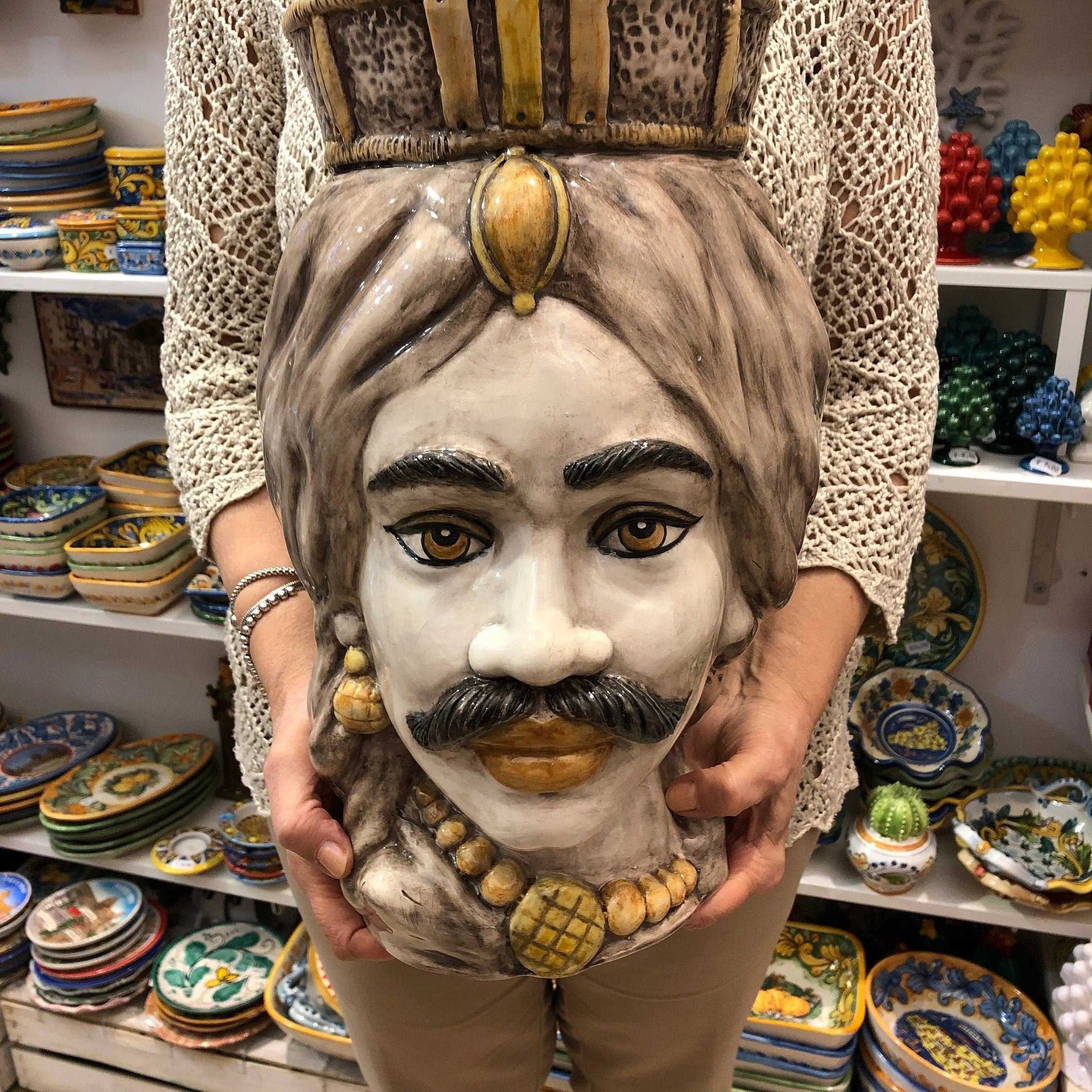 Teste di Moro Corona Retta Ceramica Caltagirone cm H.38 L.24 Artigianale dettagli Giallo DD CERAMICHE SICILIANE