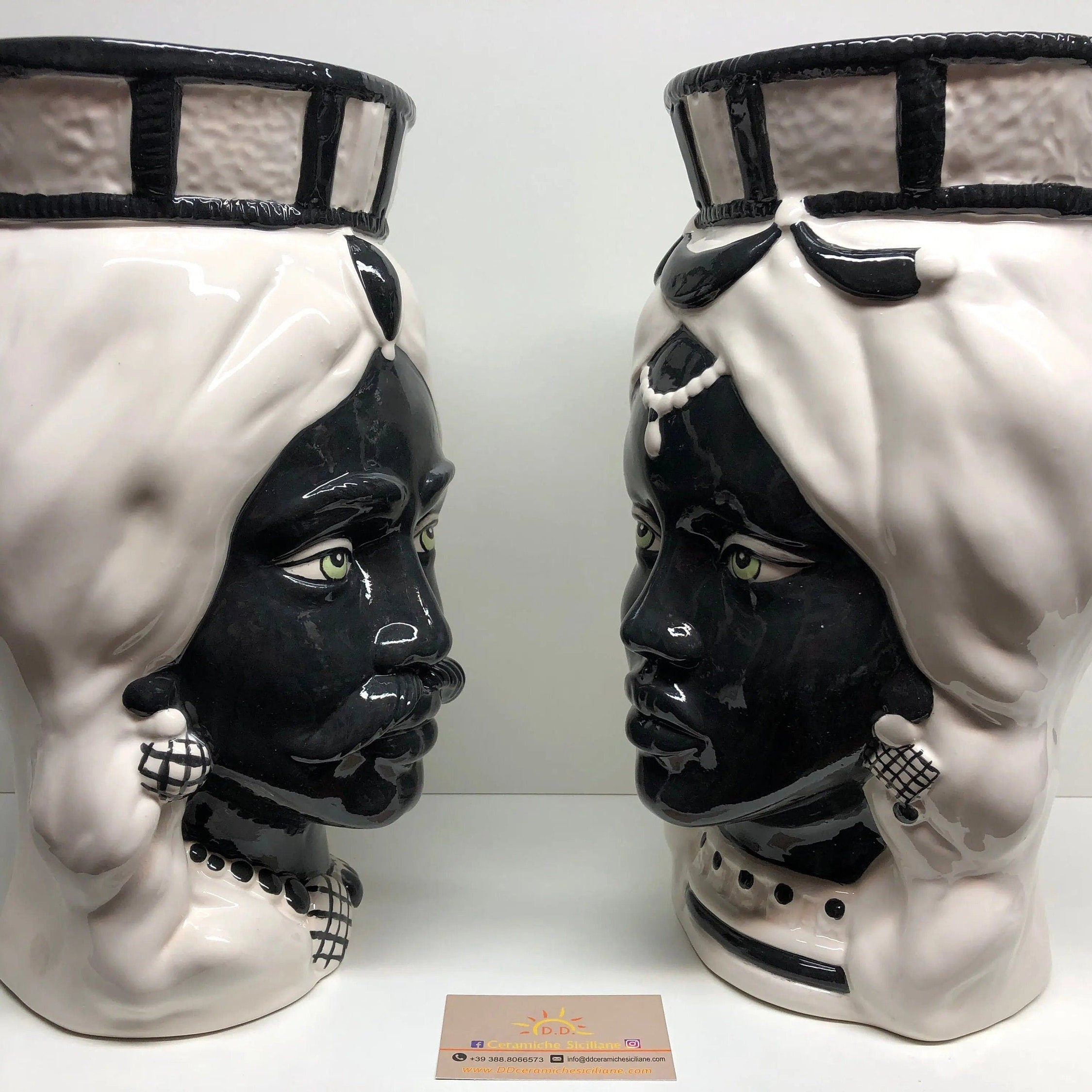 Teste di Moro Corona Retta Ceramica Caltagirone cm H.38 L.24 Artigianale Bianco Nero DD CERAMICHE SICILIANE