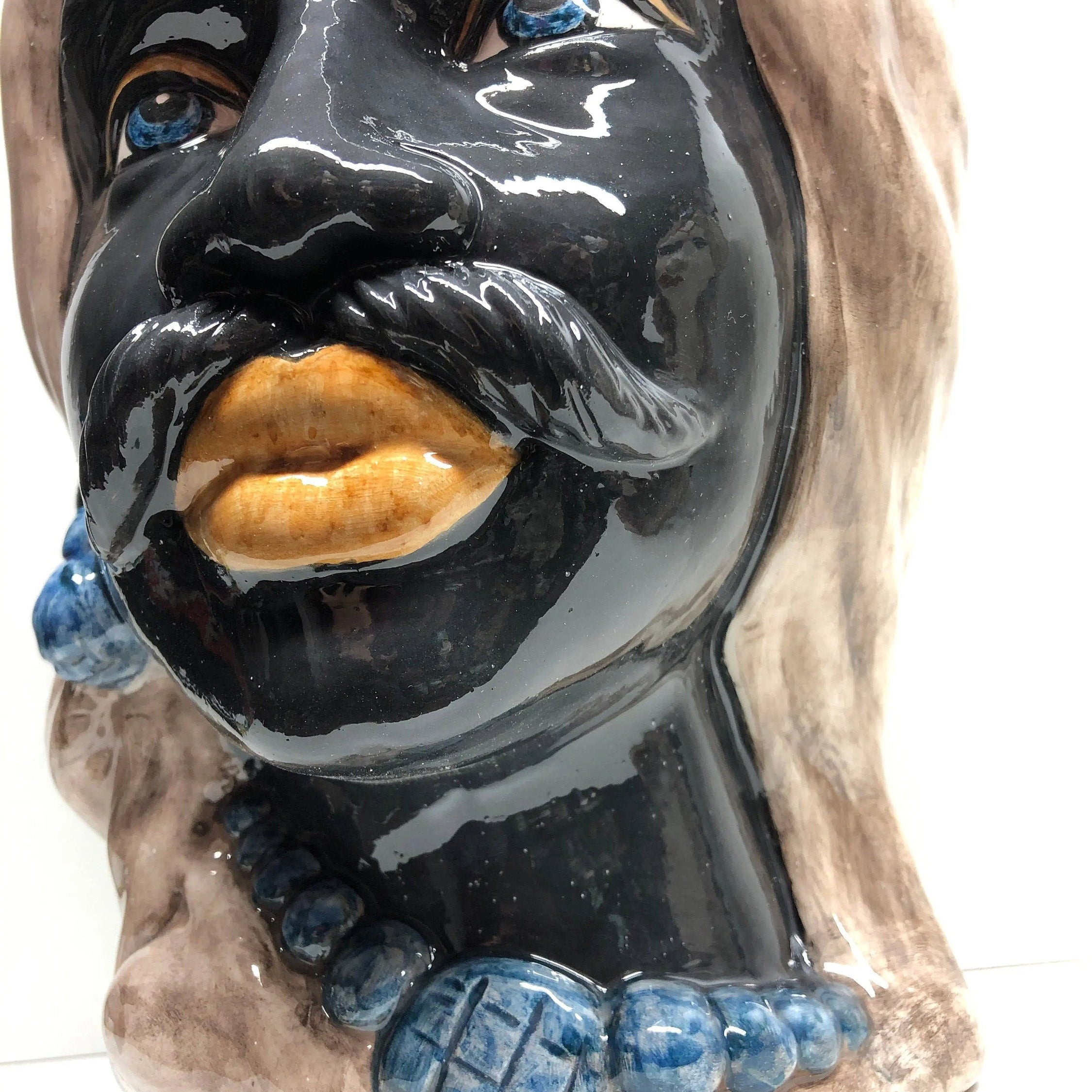 Teste di Moro Corona Retta Ceramica Caltagirone cm H.38 L.24 Artigianale dettagli Blu Antico DD CERAMICHE SICILIANE