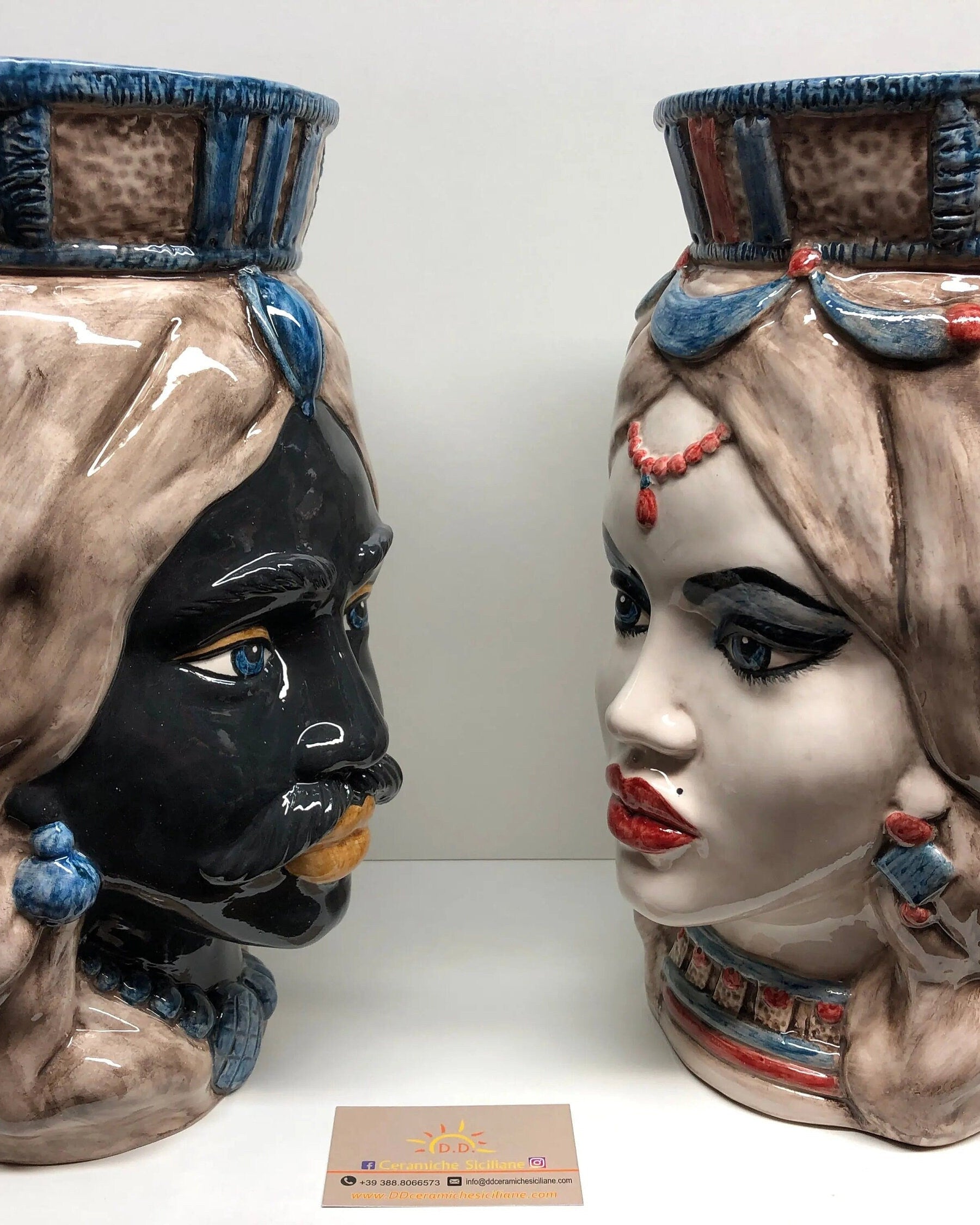 Teste di Moro Corona Retta Ceramica Caltagirone cm H.38 L.24 Artigianale dettagli Blu Antico DD CERAMICHE SICILIANE