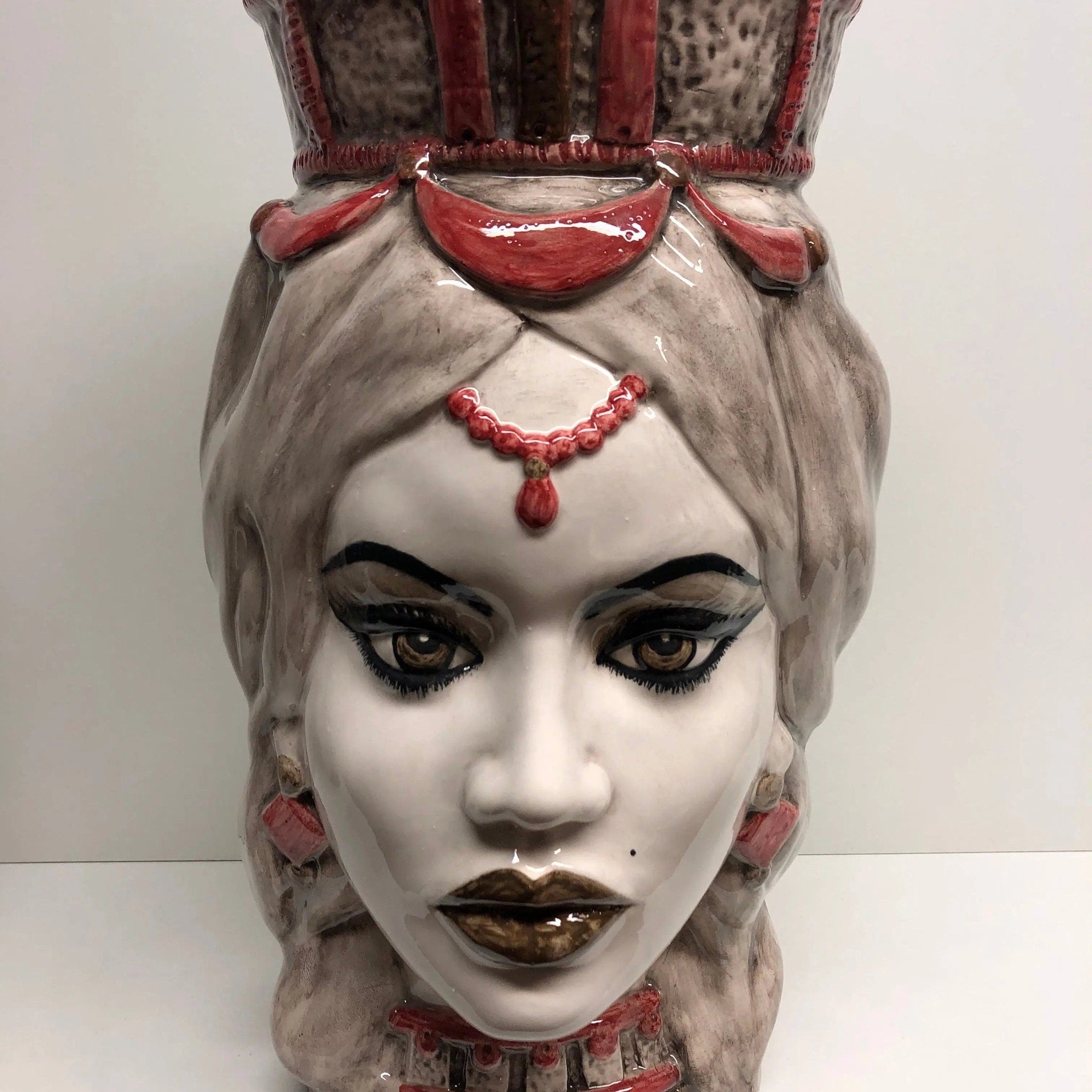 Teste di Moro Corona Retta Ceramica Caltagirone cm H.38 L.24 Artigianale dettagli Bordeaux DD CERAMICHE SICILIANE