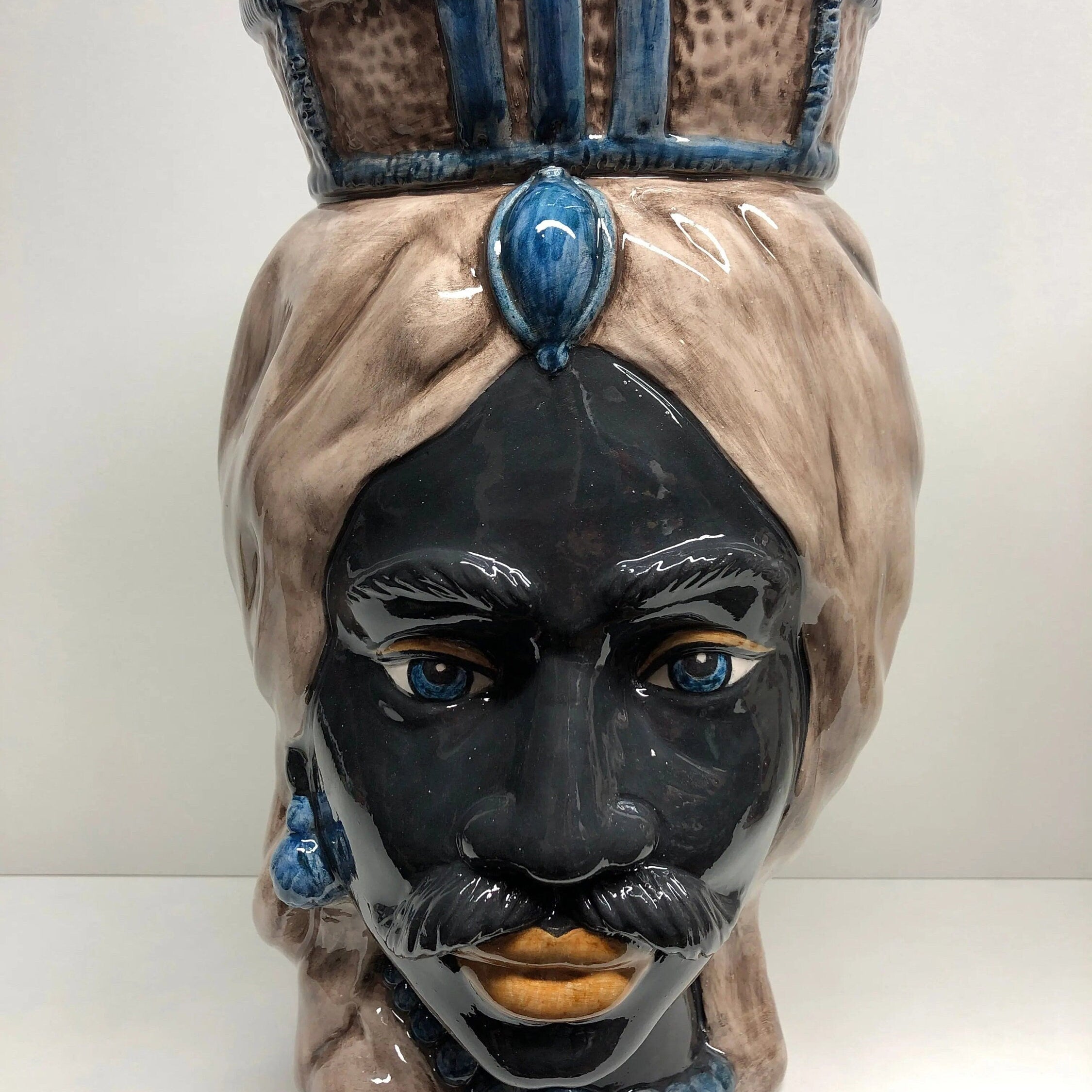 Teste di Moro Corona Retta Ceramica Caltagirone cm H.38 L.24 Artigianale dettagli Blu Antico DD CERAMICHE SICILIANE