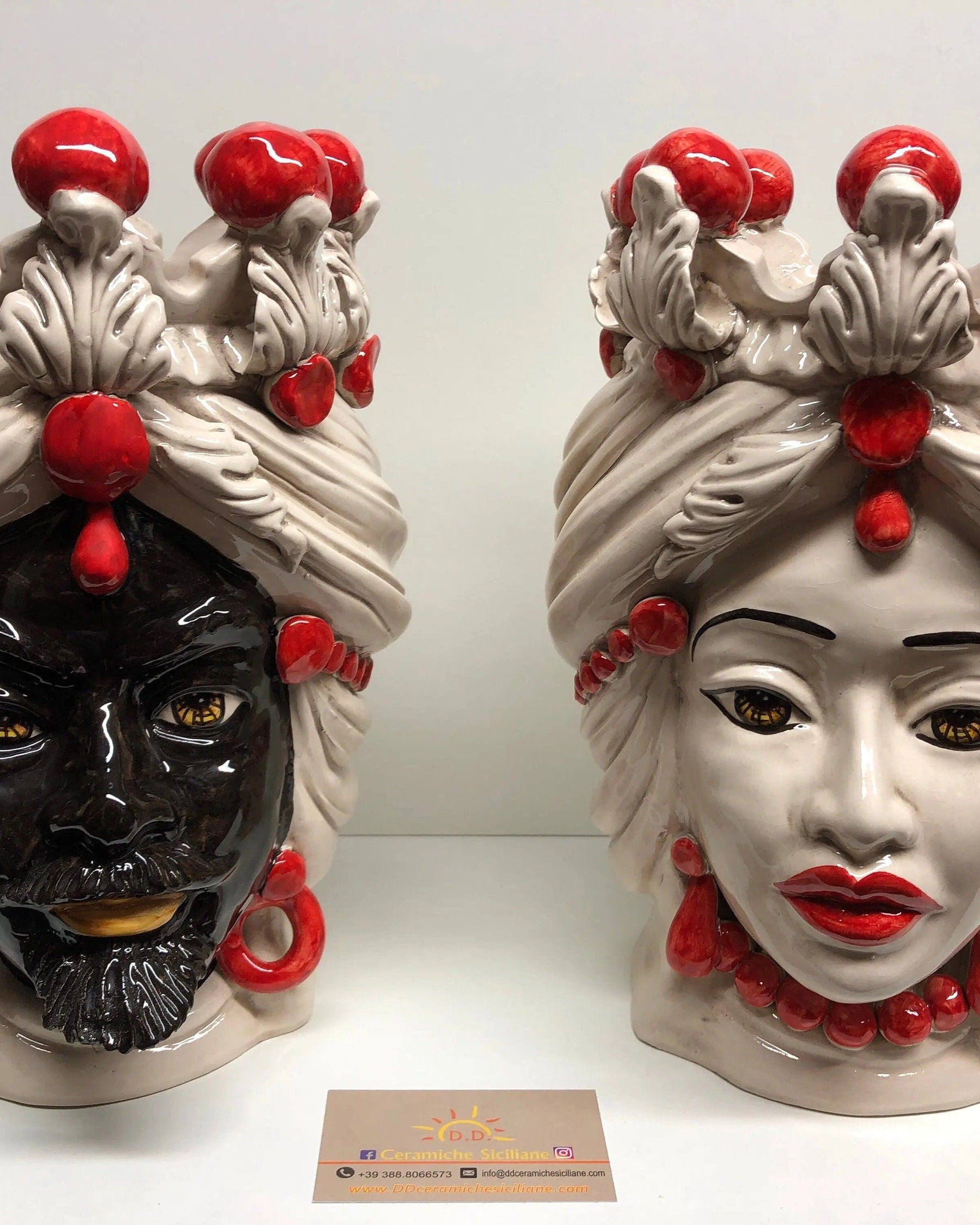 Teste di Moro Corona Sfere Rosso Ceramica Caltagirone cm H.30 L.20 Artigianale DD CERAMICHE SICILIANE