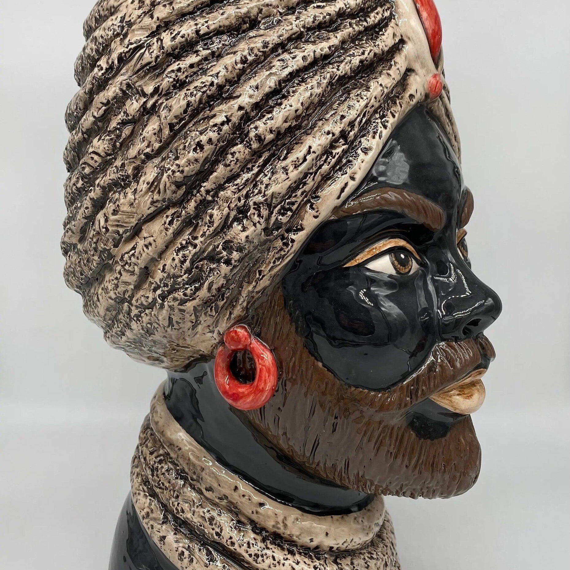 Teste di Moro Demetra Ceramica Caltagirone cm H.40 L.22 Artigianale Écru Rosso DD CERAMICHE SICILIANE