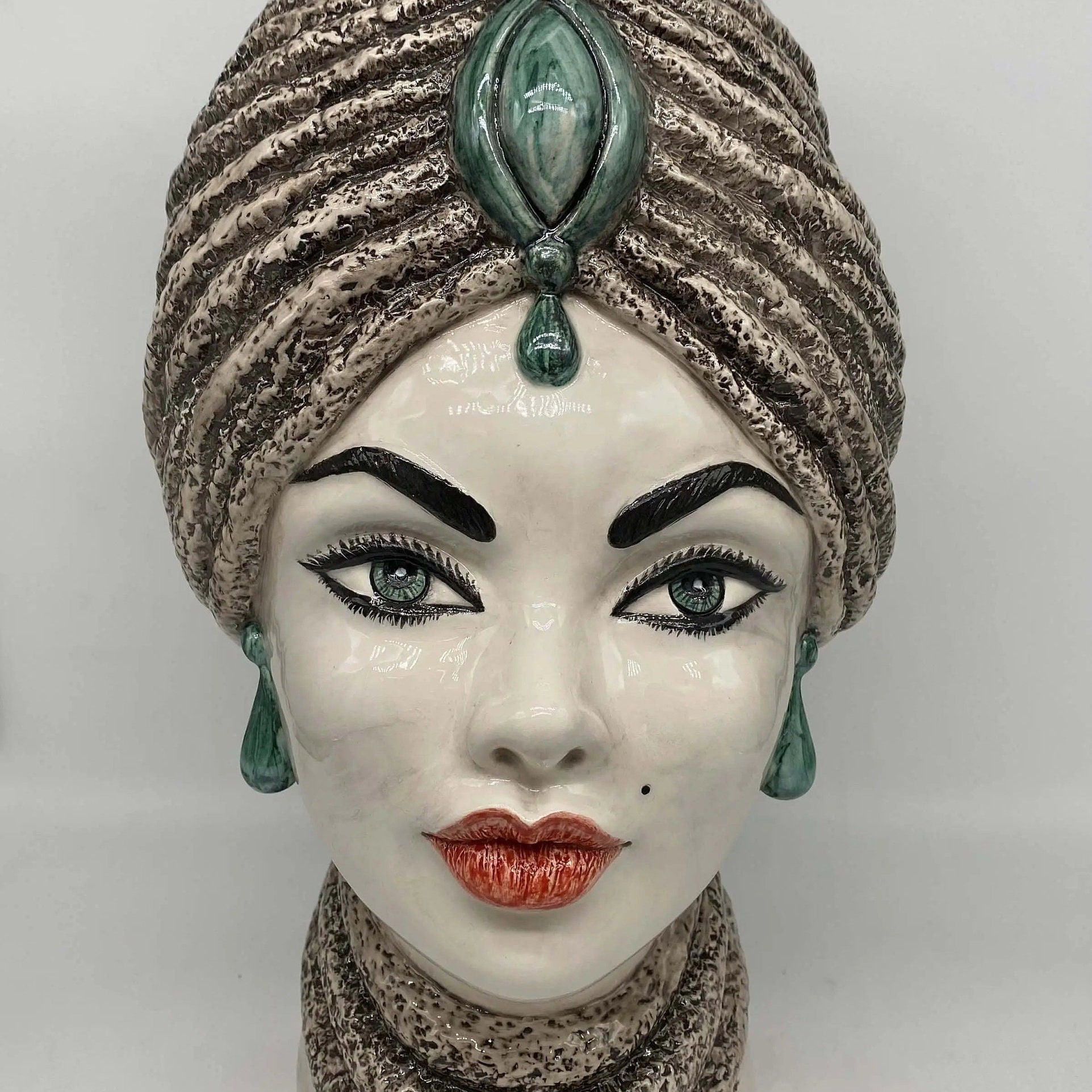 Teste di Moro Demetra Ceramica Caltagirone cm H.40 L.22 Artigianale Écru Verde Acqua DD CERAMICHE SICILIANE