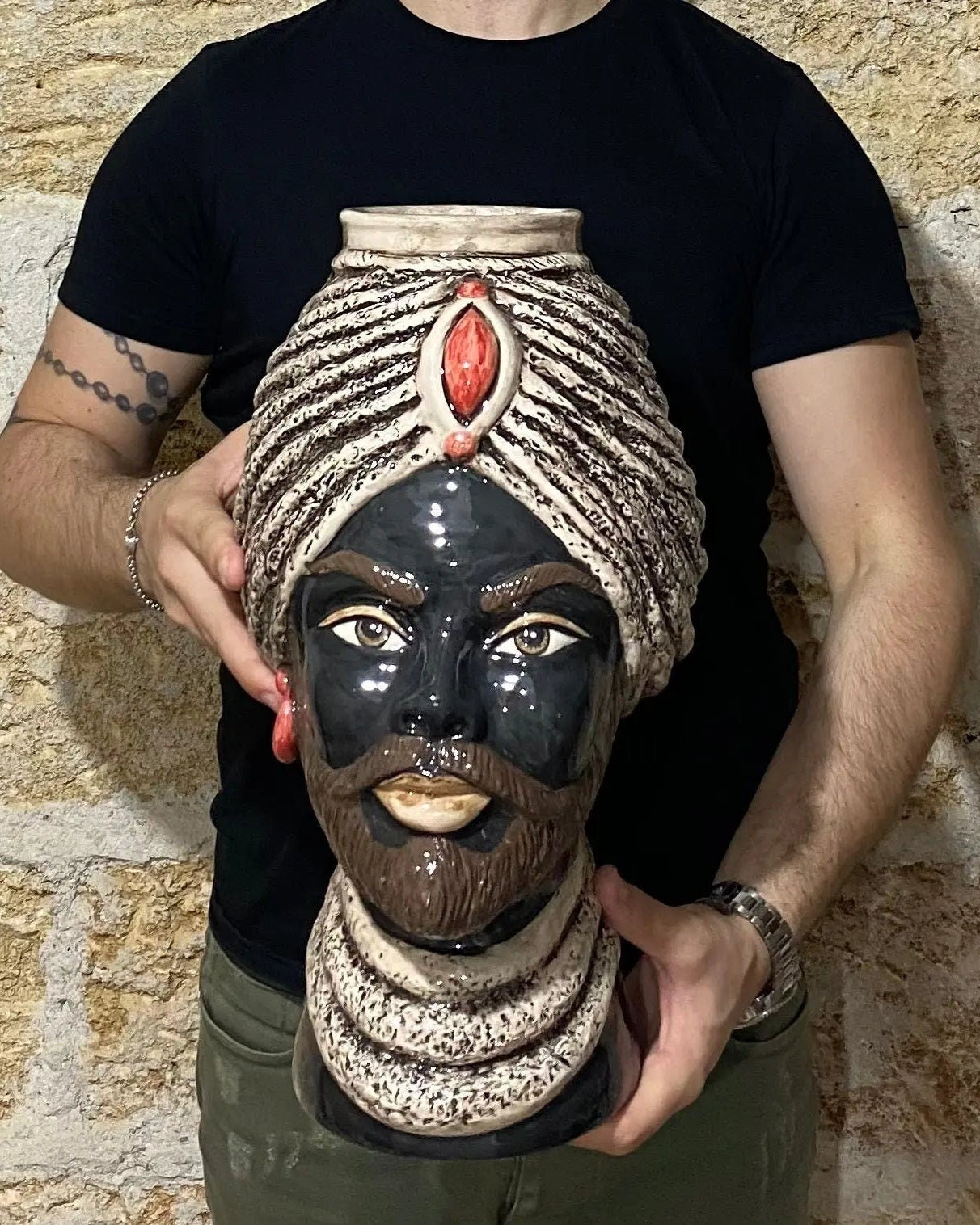 Teste di Moro Demetra Ceramica Caltagirone cm H.40 L.22 Artigianale Écru Rosso DD CERAMICHE SICILIANE