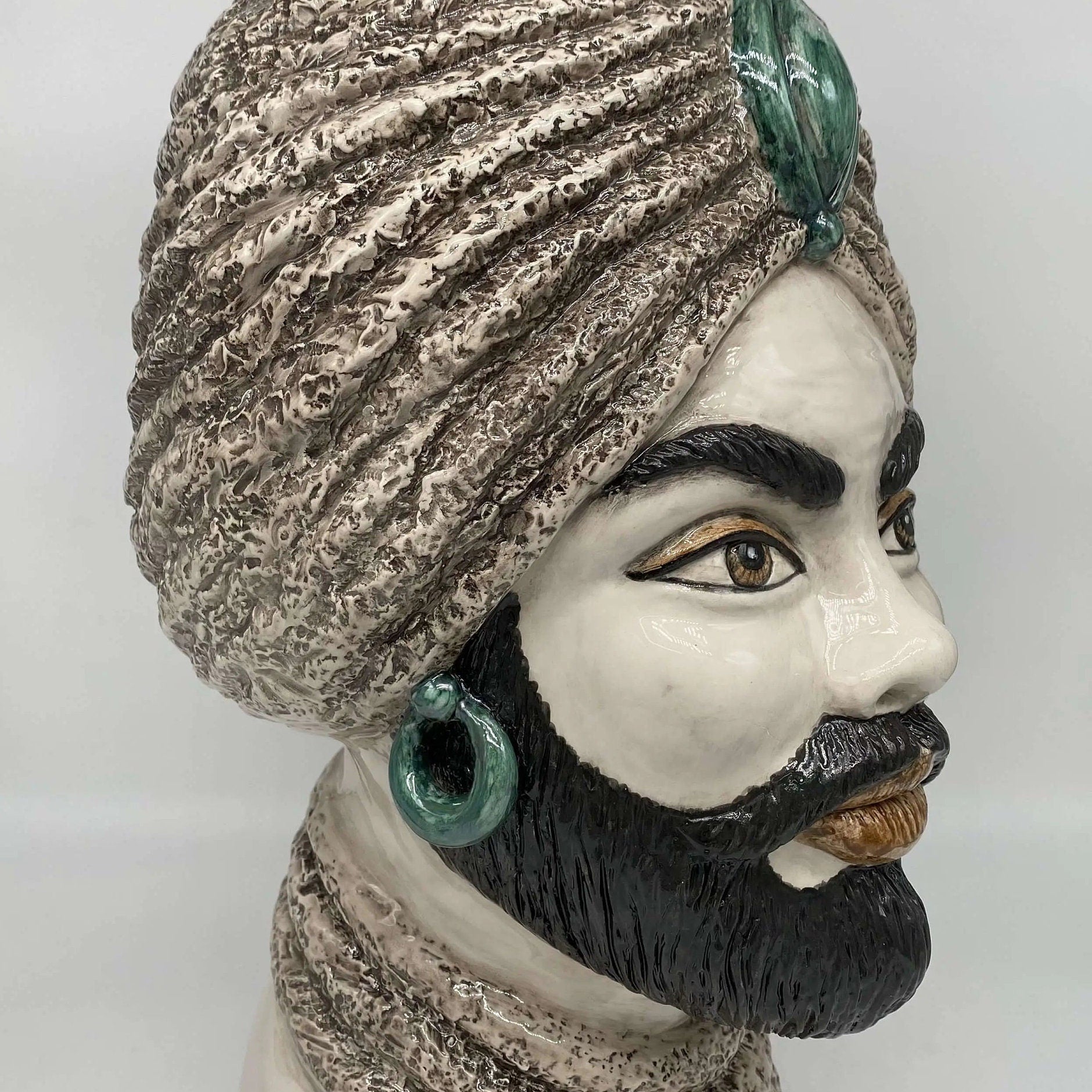 Teste di Moro Demetra Ceramica Caltagirone cm H.40 L.22 Artigianale Écru Verde Acqua DD CERAMICHE SICILIANE