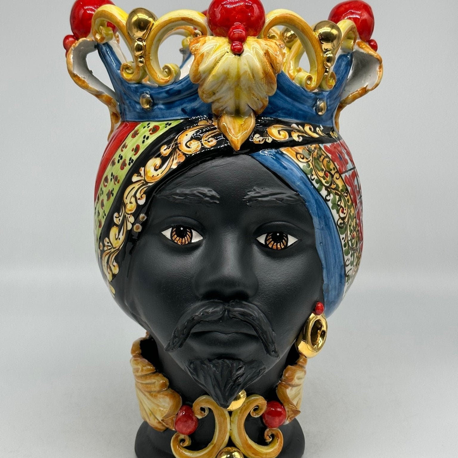 Teste di Moro Diana “Carretto” Ceramica Caltagirone cm H.30 L.20 Artigianale Écru Oro Sfere Rosso - DD CERAMICHE SICILIANE