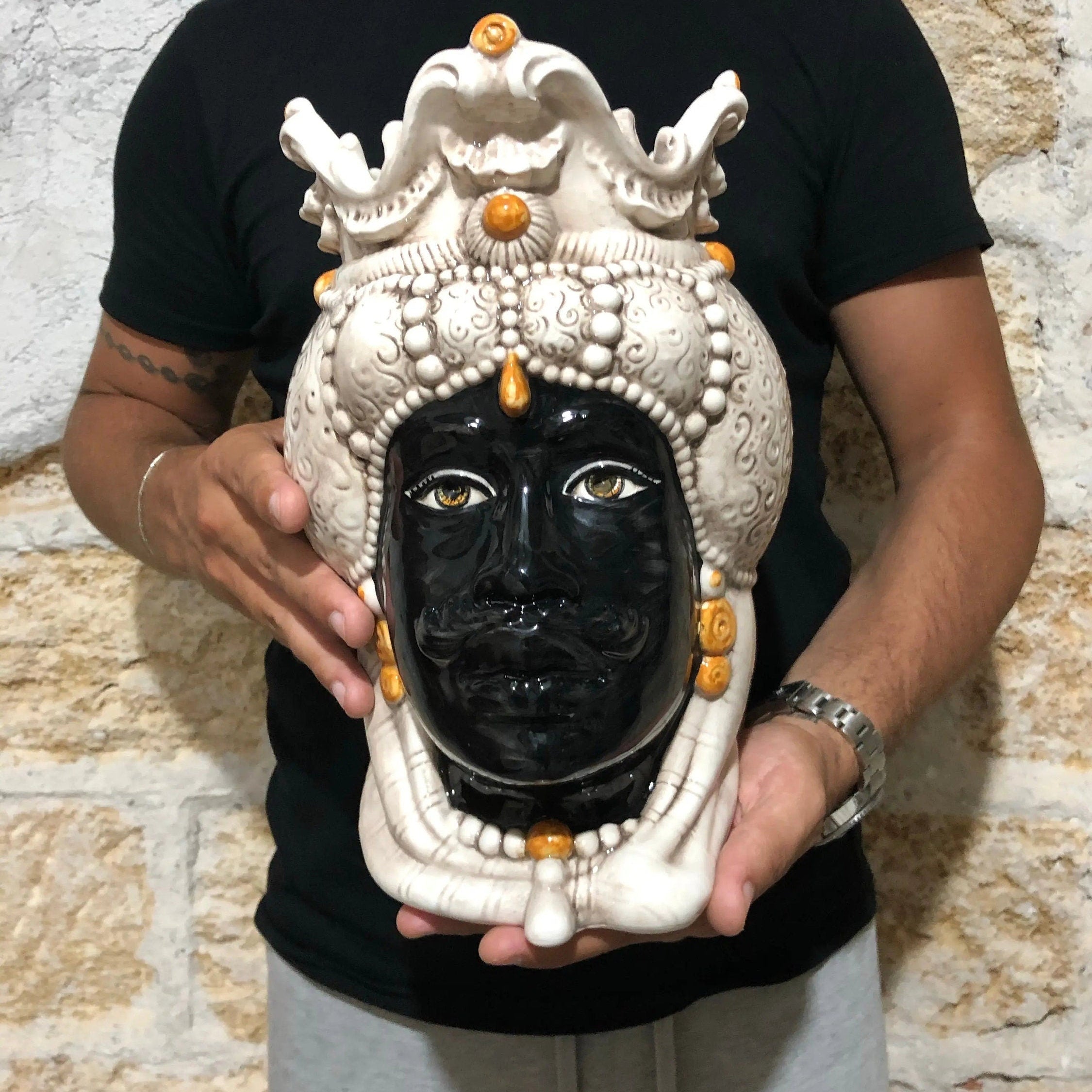 Teste di Moro Emiro Ceramica Caltagirone cm H.30 L.18 Artigianale Écru Sfere Arancio DD CERAMICHE SICILIANE