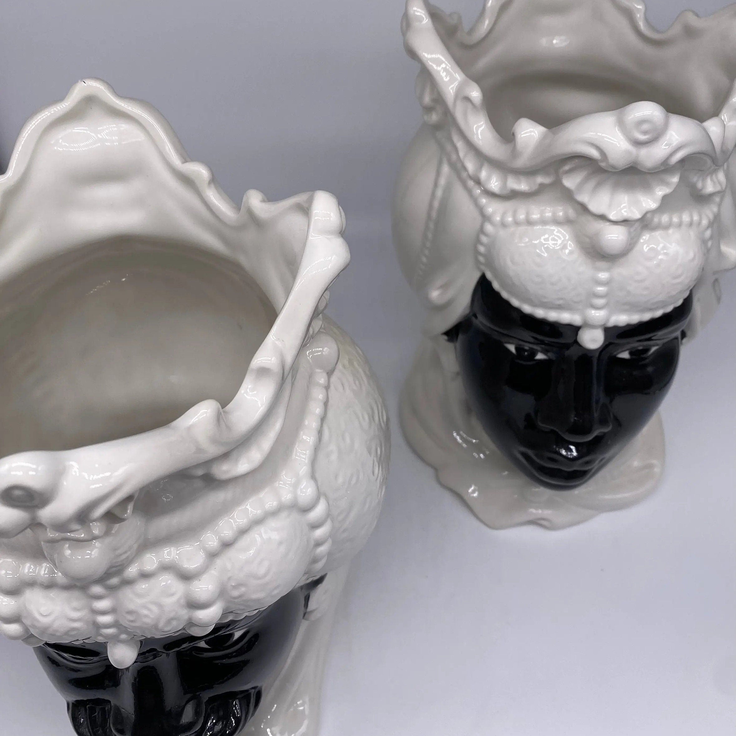 Teste di Moro Emiro Ceramica Caltagirone cm H.30 L.18 Artigianale Bianco Nero DD CERAMICHE SICILIANE