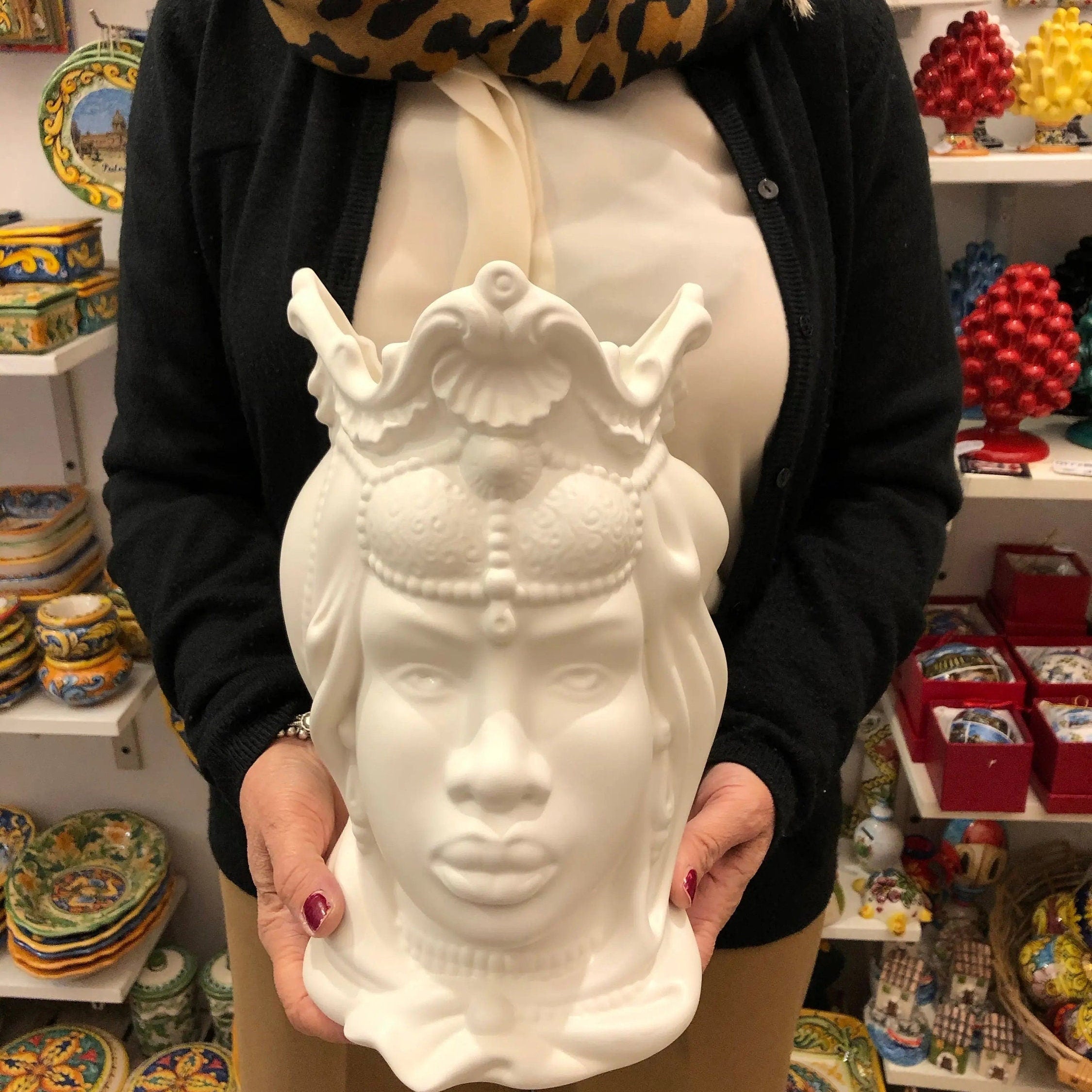 Teste di Moro Emiro Ceramica Caltagirone cm H.30 L.18 Artigianale Bianco Opaco DD CERAMICHE SICILIANE