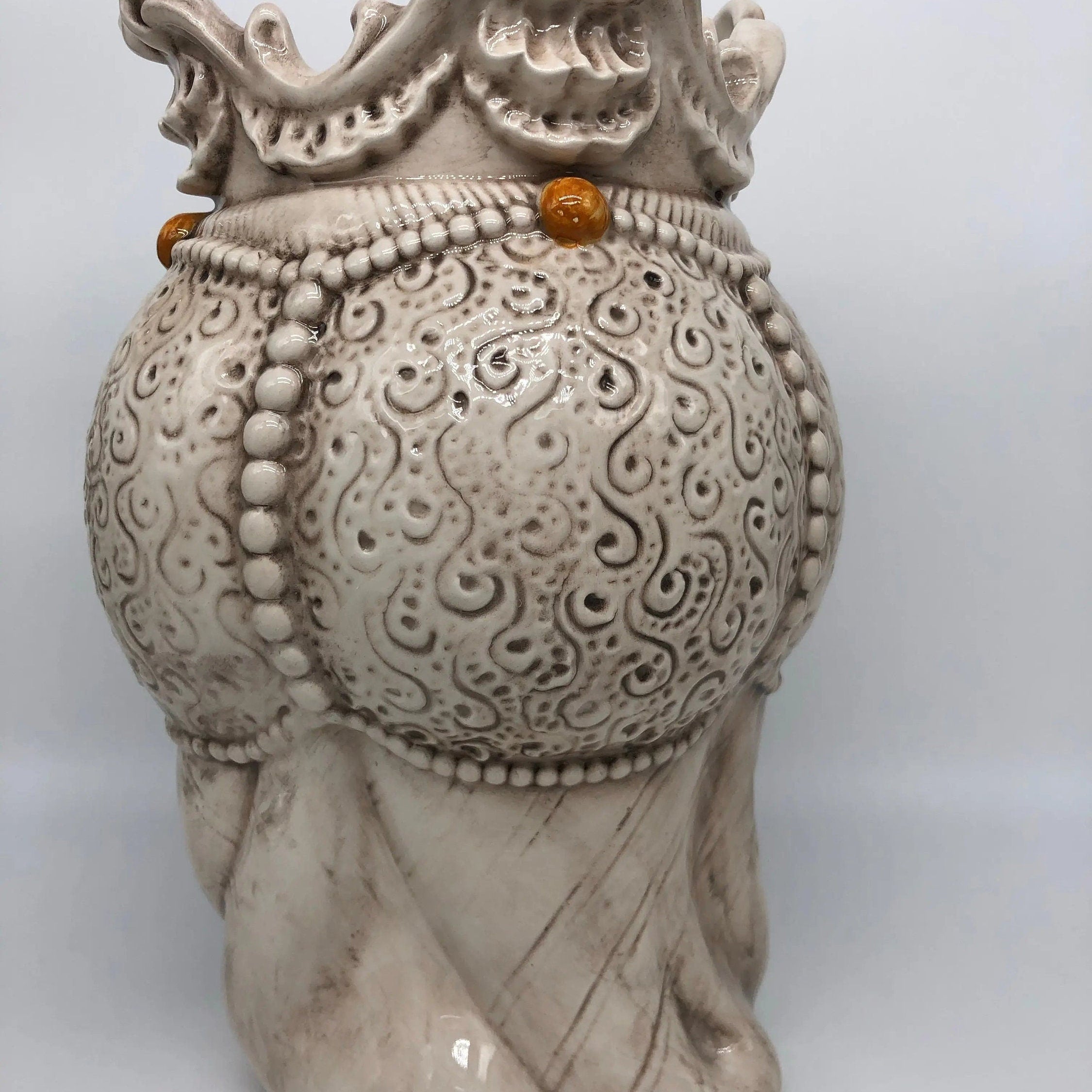 Teste di Moro Emiro Ceramica Caltagirone cm H.30 L.18 Artigianale Écru Sfere Arancio DD CERAMICHE SICILIANE